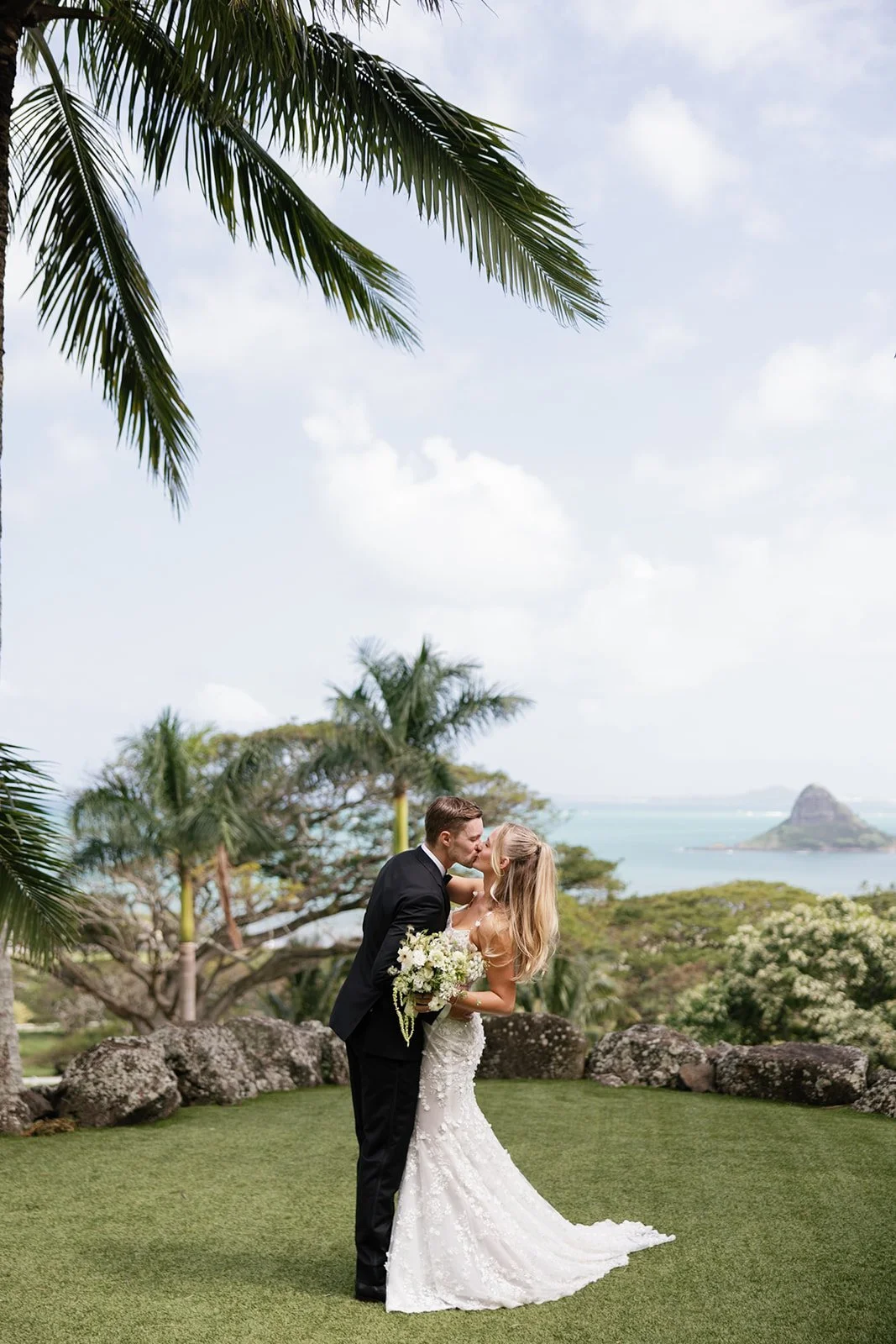 emma-nick-paliku-gardens-hawaii-wedding-333_websize.jpg