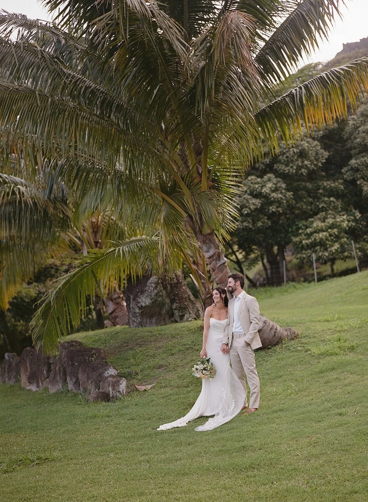 FILM-c-m-paliku-gardens-hawaii-wedding-80_websize.jpg