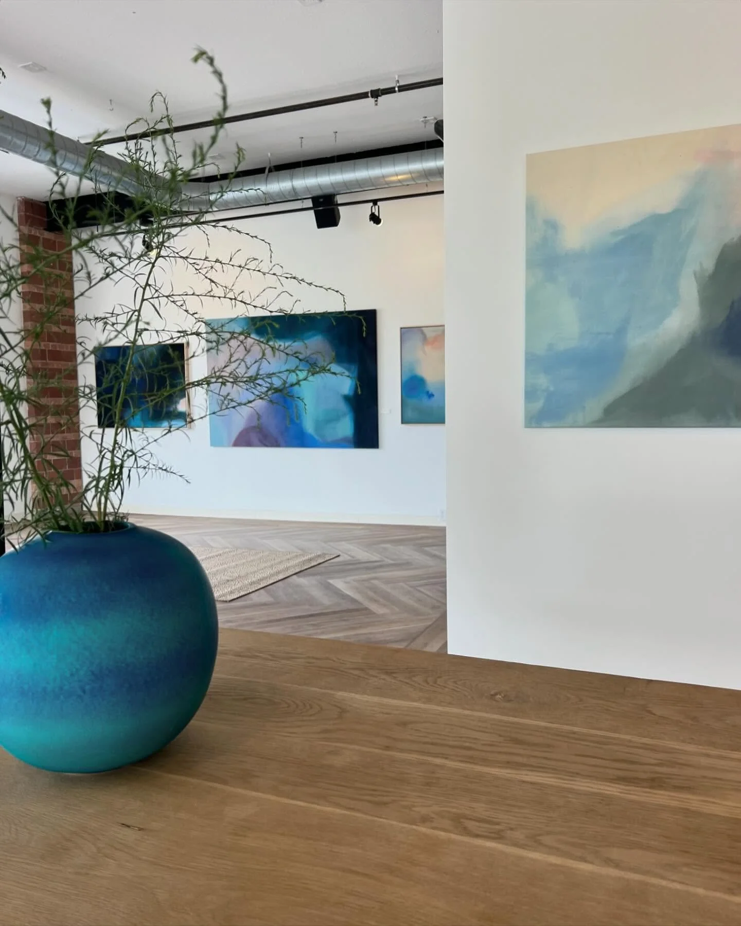 a newsletter will be going out soon with a fun little party invitation to celebrate the opening of this new showroom and retail space 🩵 subscribe on alexagrambush.com 💙💜