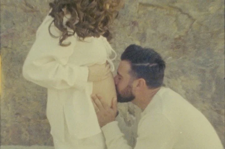 Clips from Rhea &amp; Matthew&rsquo;s maternity filmed on Super 8mm