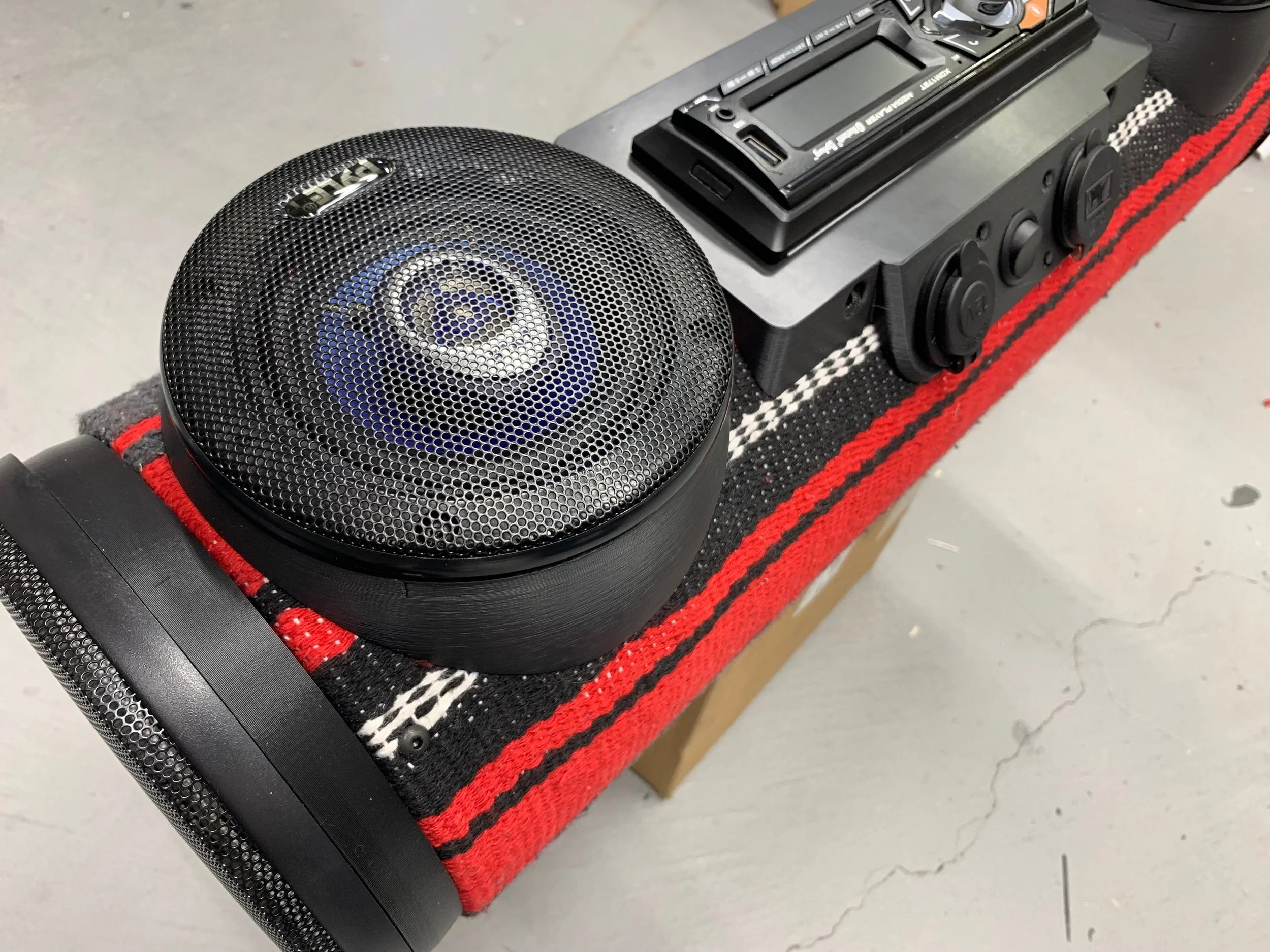 tube bedroll stereo speaker system