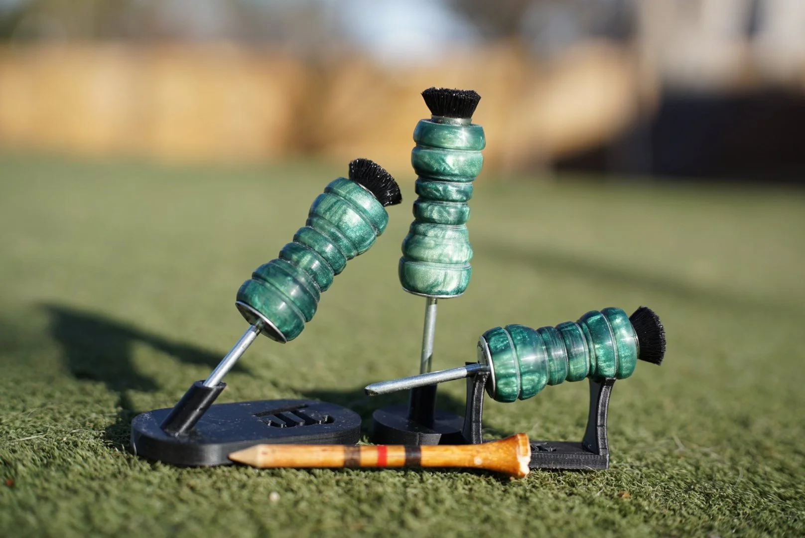 Green resin mini brush and divot tool