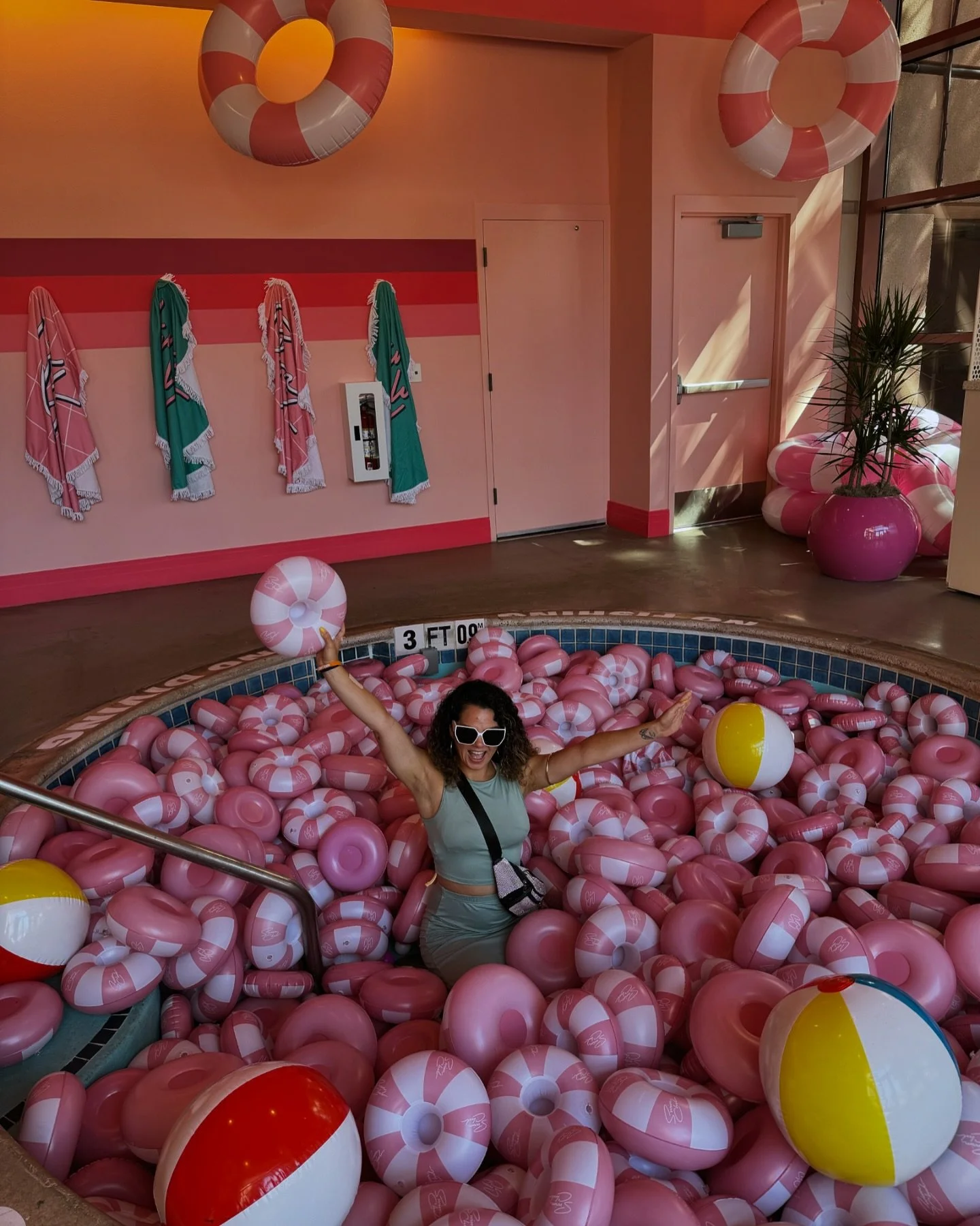 Austin dump 🤠🎶🥂

What an amazing whirlwind of a weekend! Every day we had excursions planned including wine tours, delicious BBQ, a brunch bus tour with a live band, LOTS of amazing music, and we made so many memories!

I&rsquo;m so grateful to ha