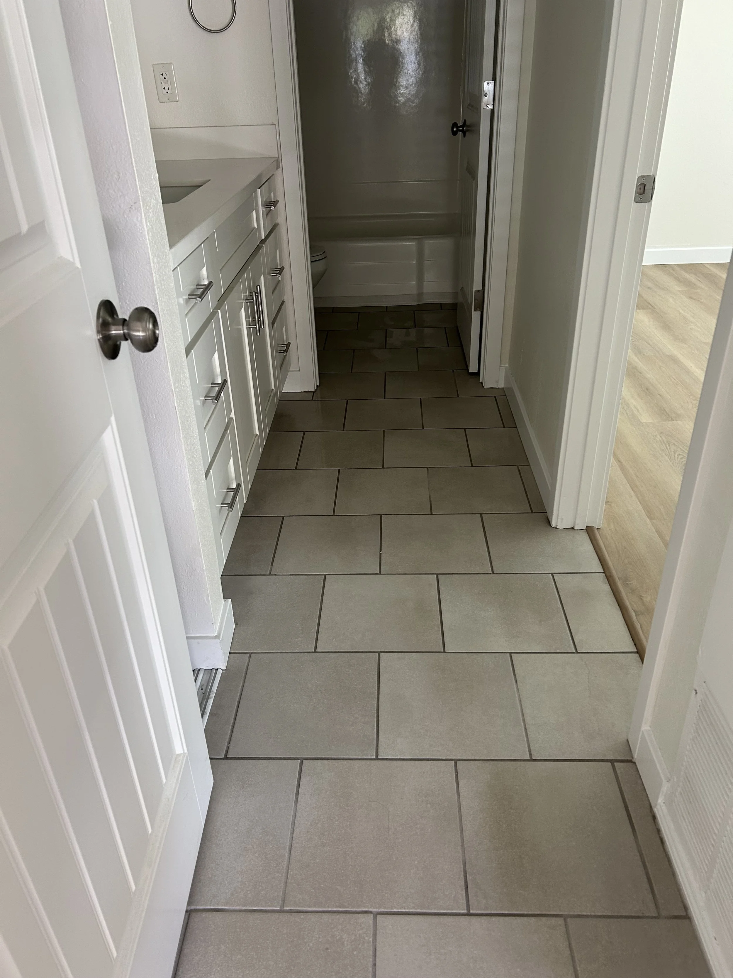 Bundling tile and plank floor carlsbad ca.jpeg