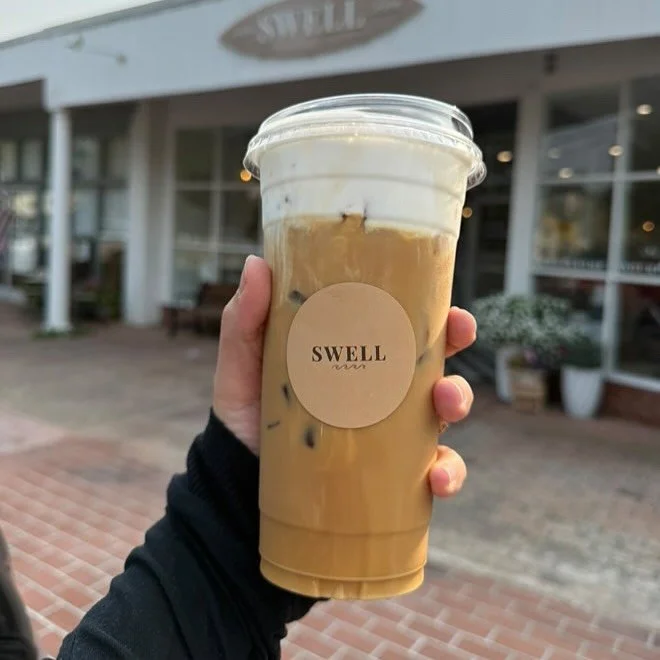 mid-week pick me up 🤎🤍 @amandapapageorge