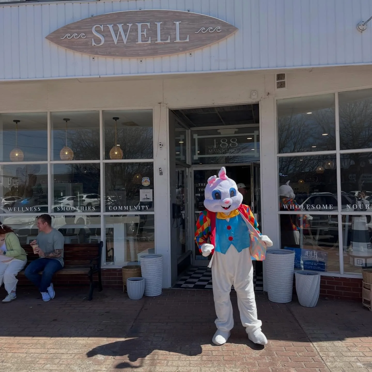 Thank you to everyone who made our second annual Bunny Hop so special 🐰🌷🍭 We hope you all had a great Easter weekend and enjoyed some time with your loved ones 💖💐