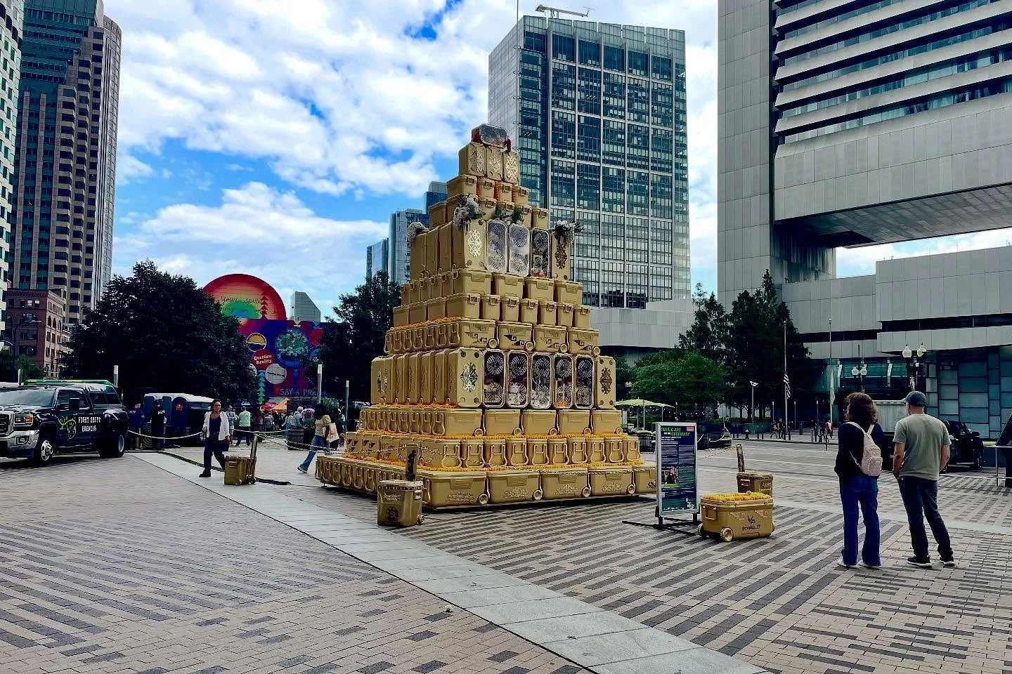&ldquo;Elevar la Cultura&rdquo; by Victor Qui&ntilde;ones, 2025 @marka_27 is an impressive addition to the public art landscape in Downtown Boston.  Situated in front of South Station in Dewey Square this Mayan pyramid made of coolers pays homage to 