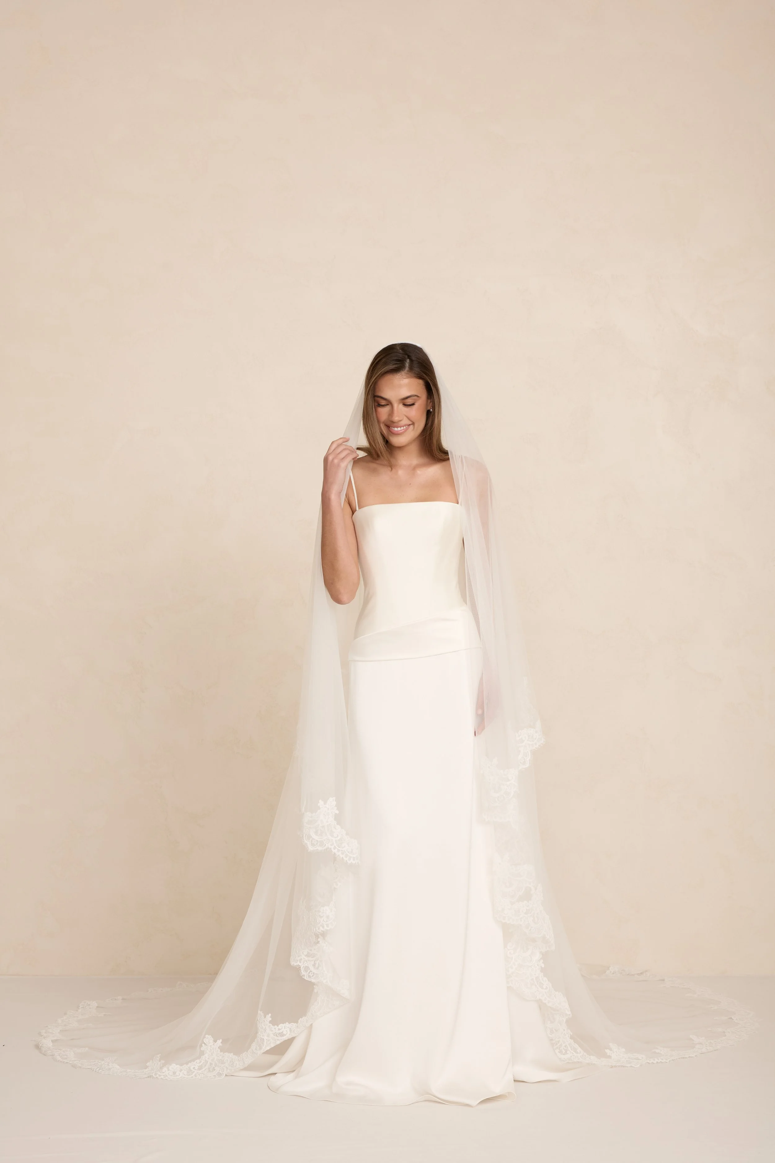 MWL_BRIDE_ANDIE_WEDDING_DRESS_6.jpg