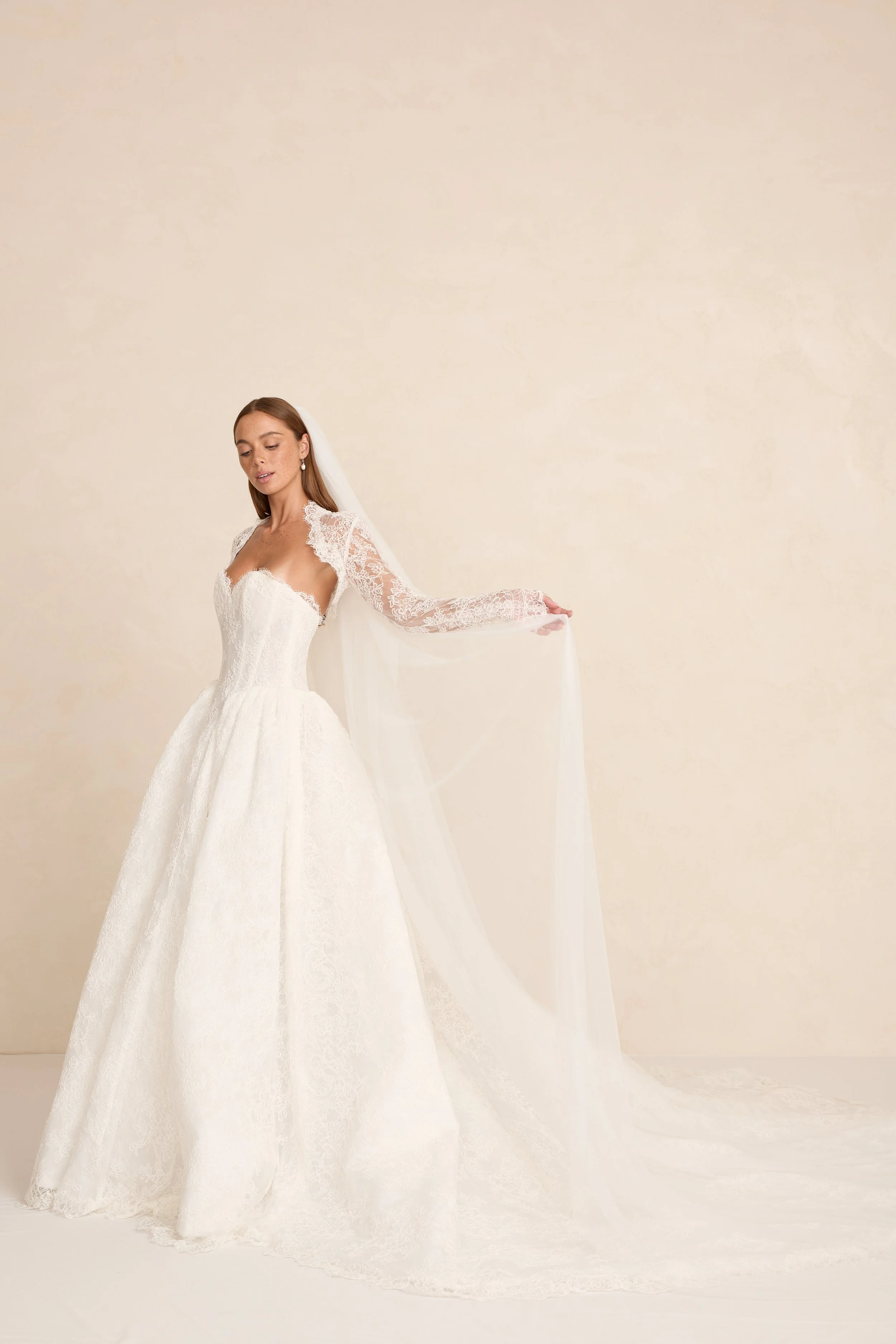 MWL_BRIDE_RUE_WEDDING_DRESS_14.jpg