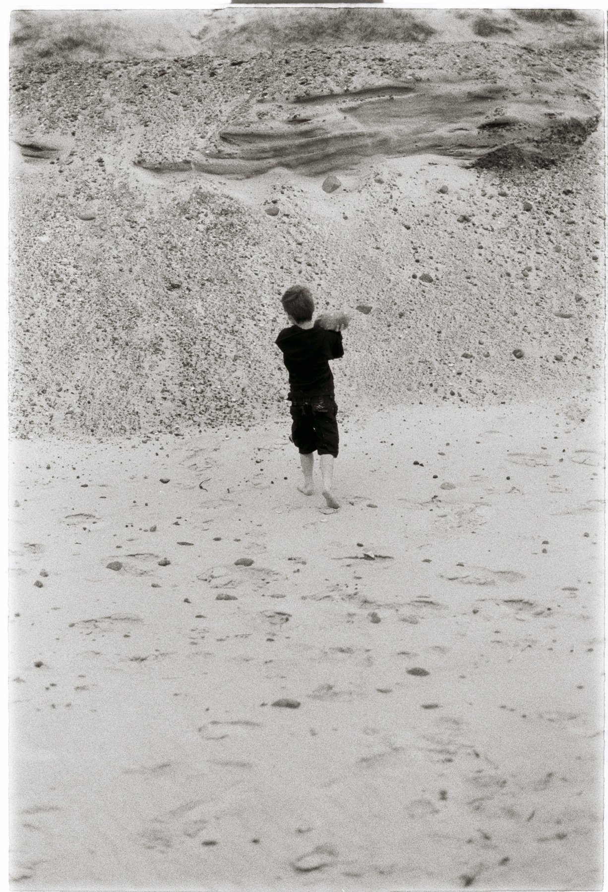 SallyElenaMilota_Drawing-memories-in-the-sand_9.jpg