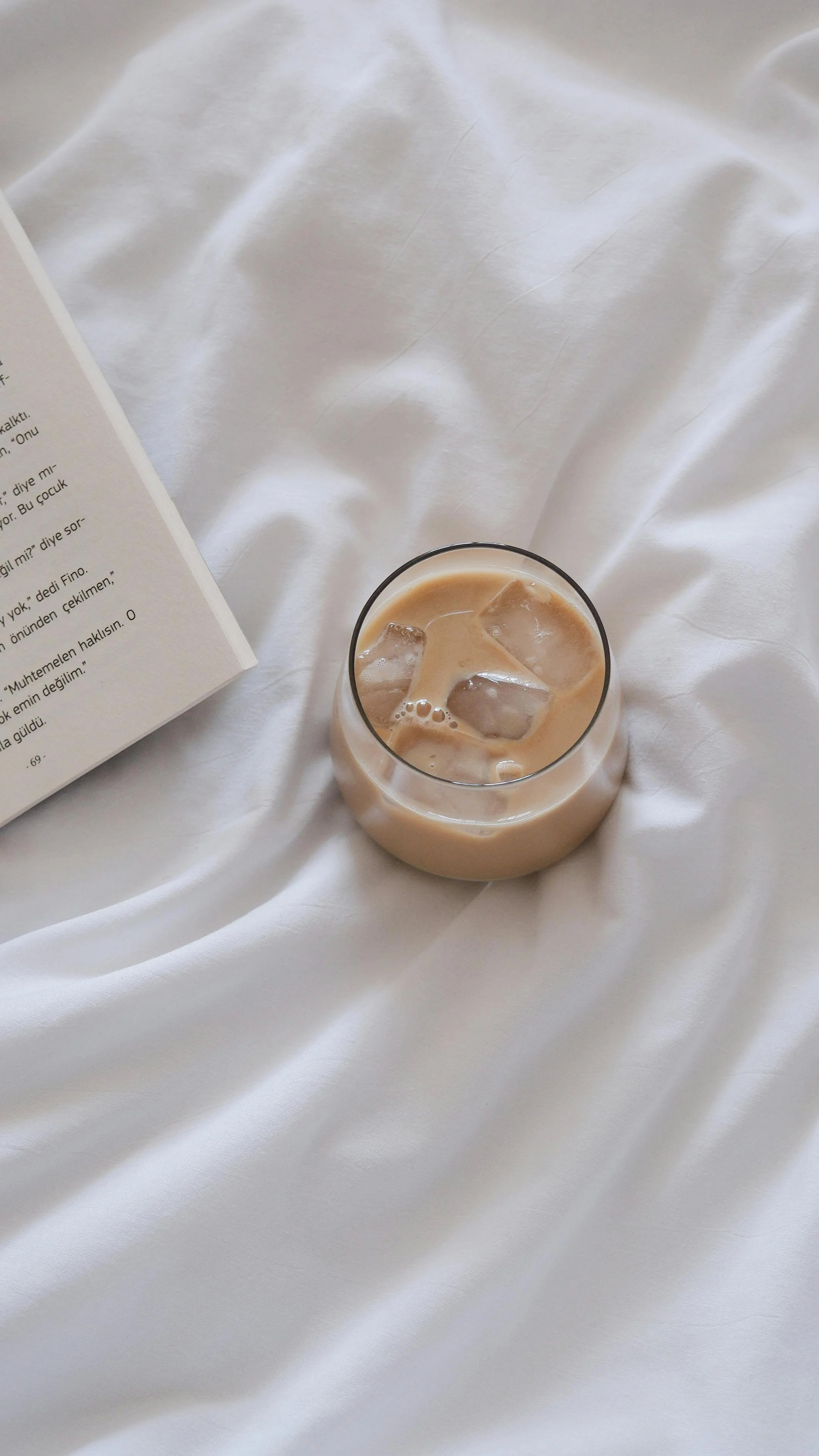 Ice Cold Villains: Book and Wine Pairing
