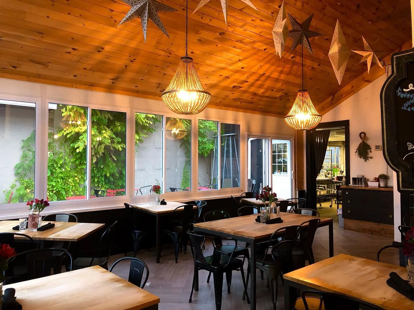 It&rsquo;s getting cozy in here!

There&rsquo;s no better place for the perfect fall vibes than our lovely little windmill, so hop on by and snuggle up with a good latte (like our blackberry sage special)! ;)