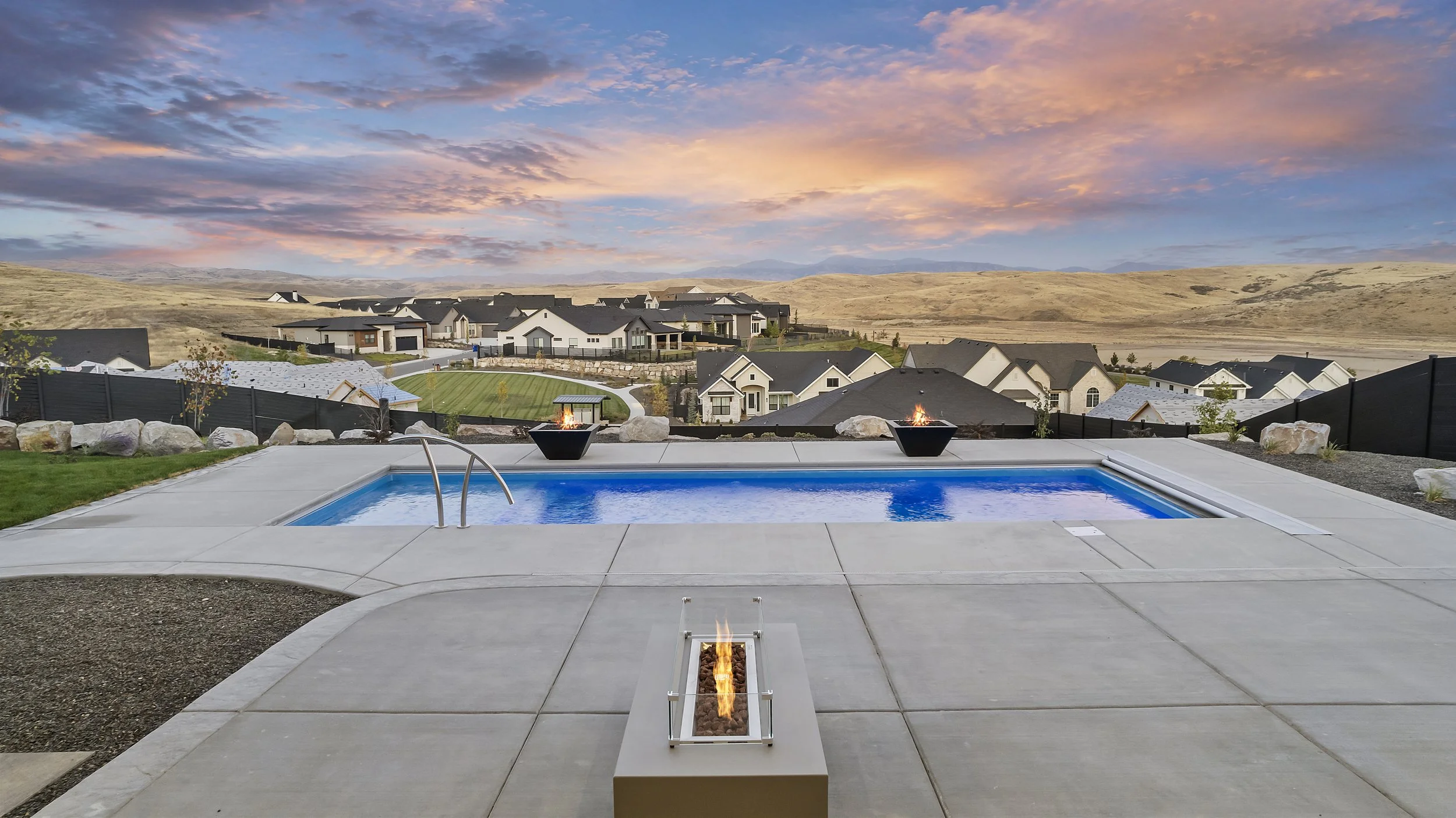127-7068 N Cairnhill Wy_007.jpg