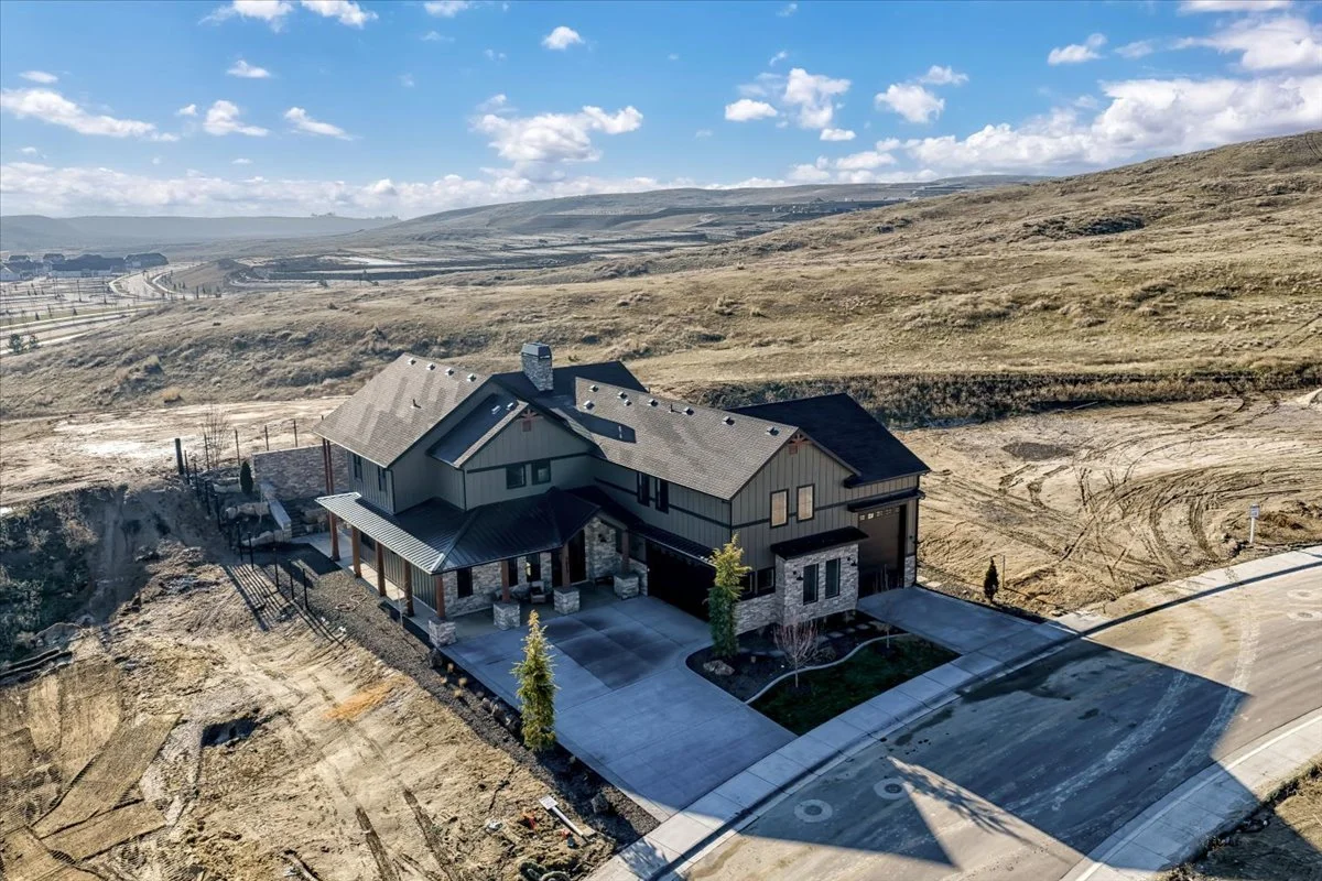 131-Daytime Aerial_9.jpg