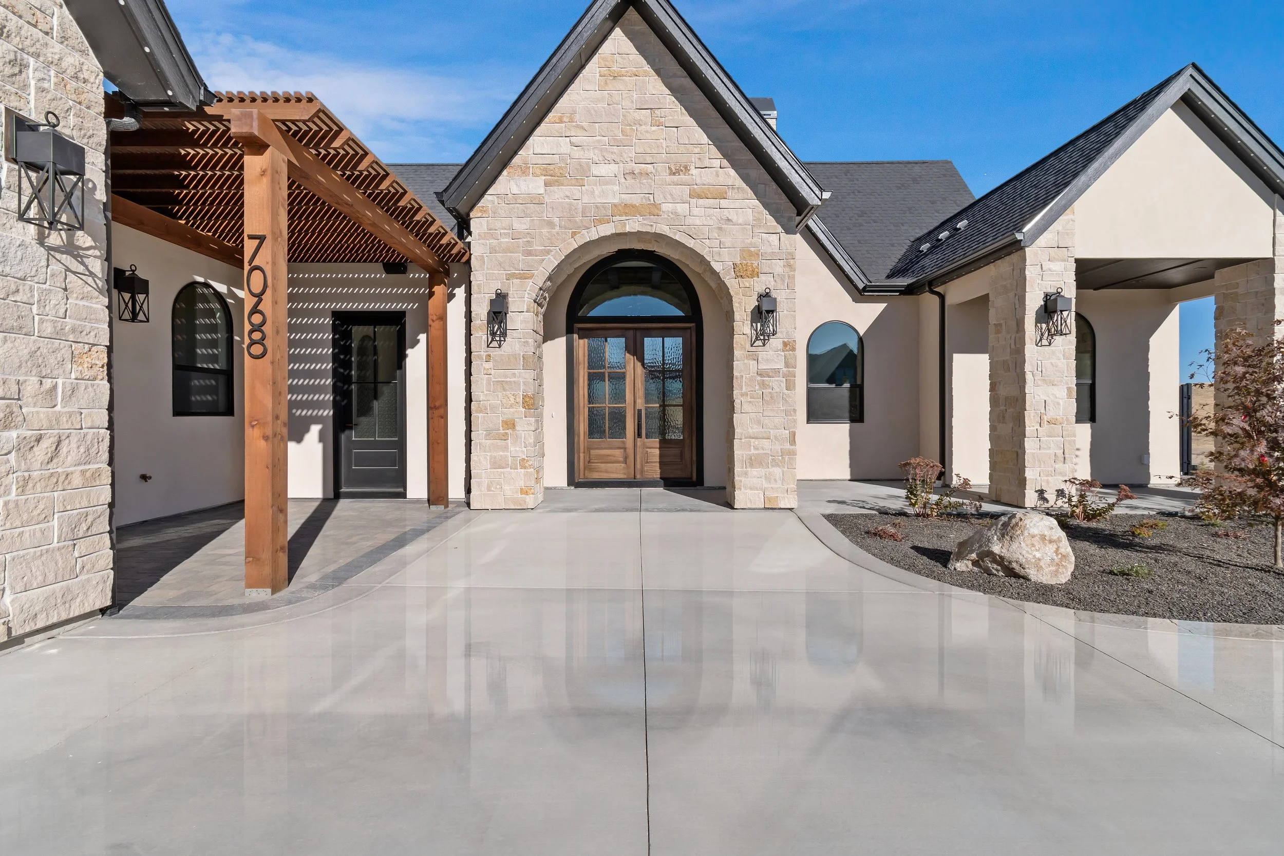091-7068 N Cairnhill Wy_091.jpg