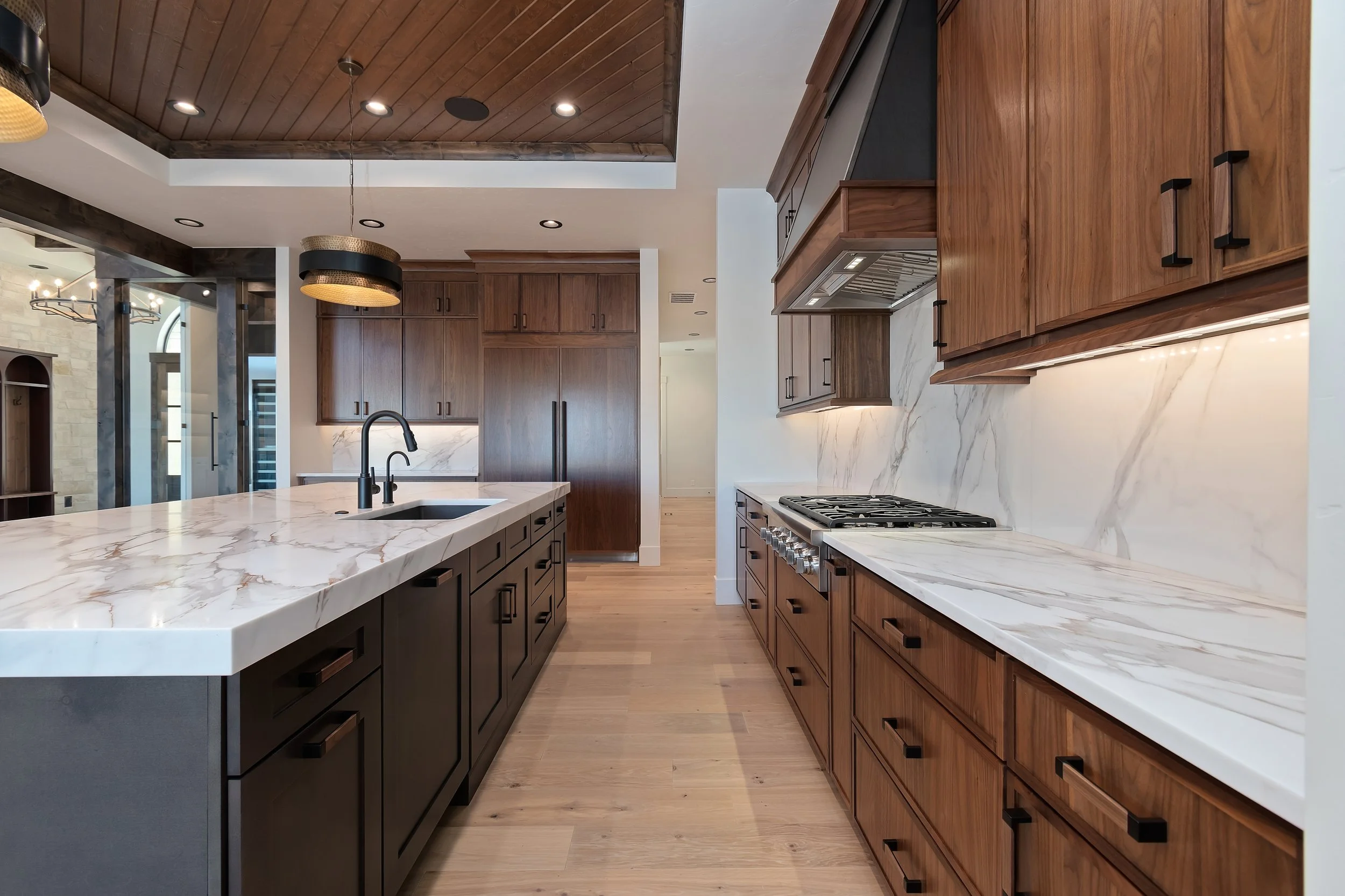 079-7068 N Cairnhill Wy_079.jpg