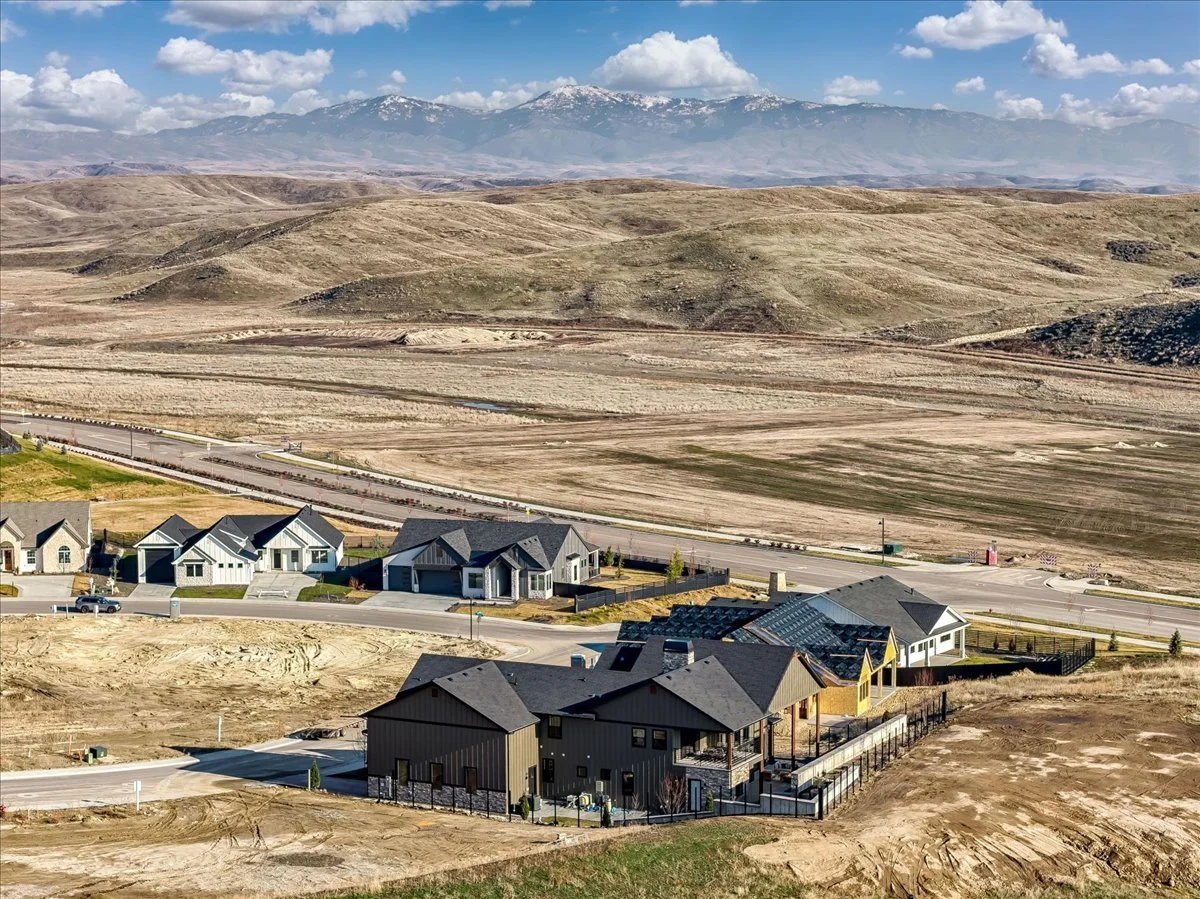 136-Daytime Aerial_14.jpg