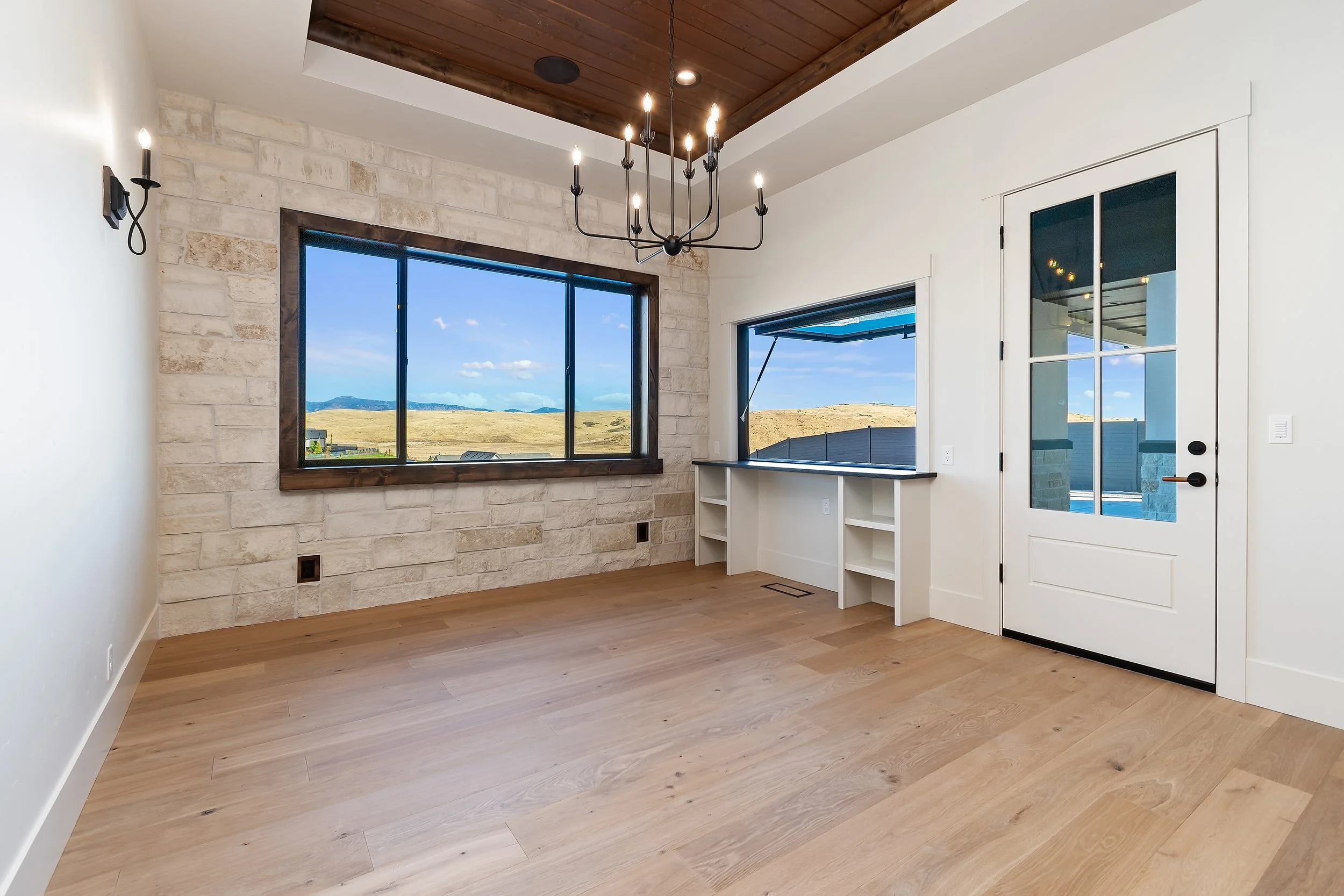 070-7068 N Cairnhill Wy_070.jpg