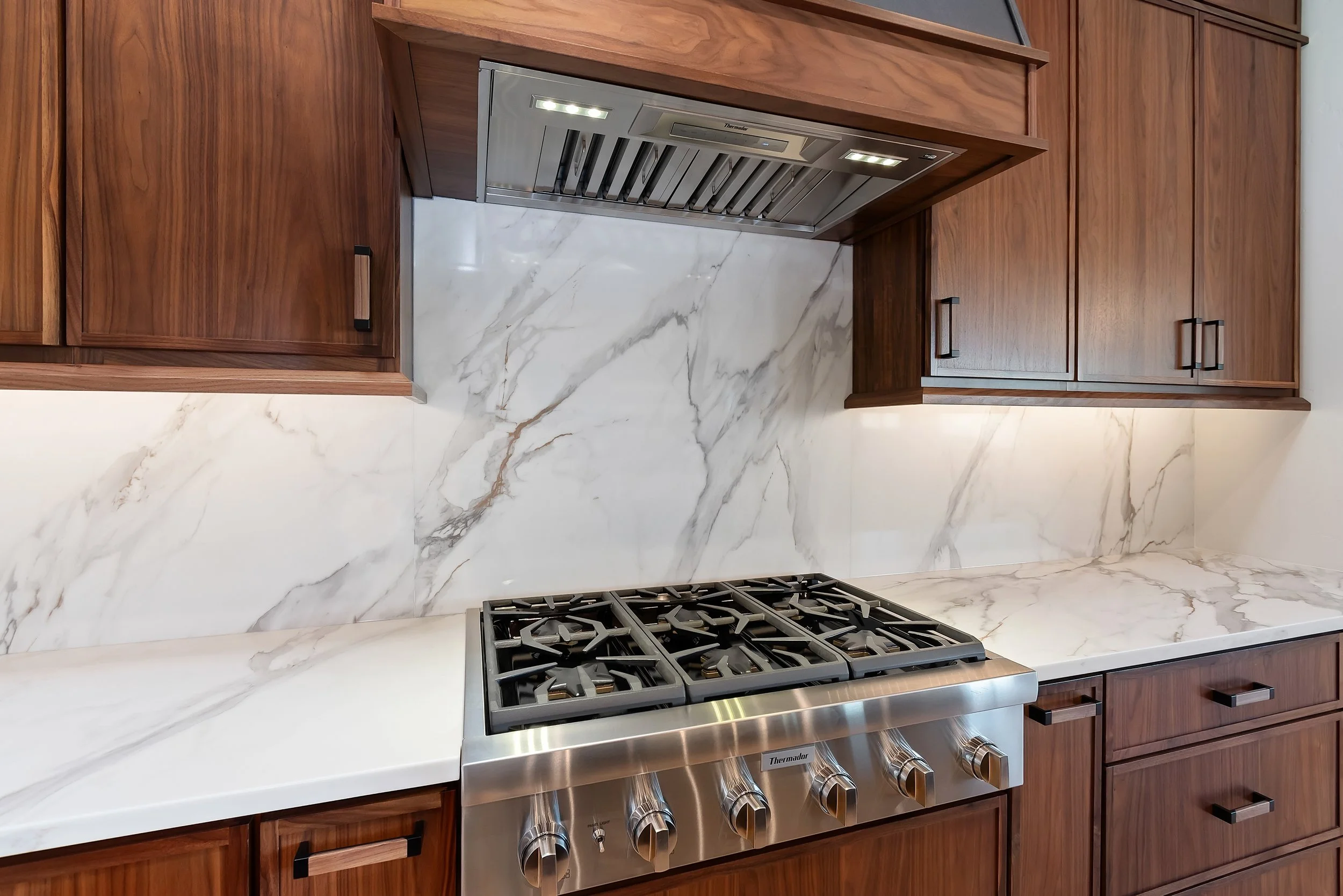 083-7068 N Cairnhill Wy_083.jpg