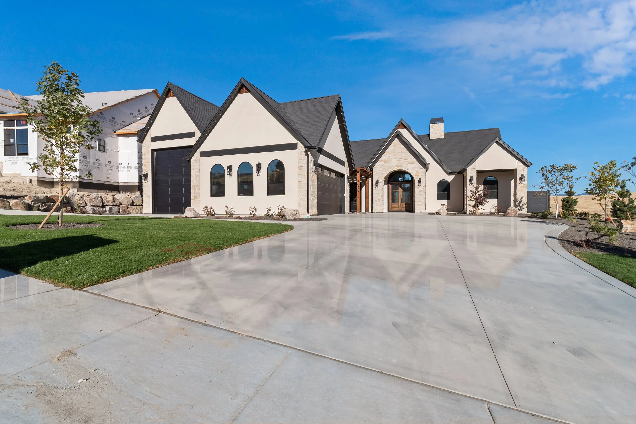 093-7068 N Cairnhill Wy_094.jpg