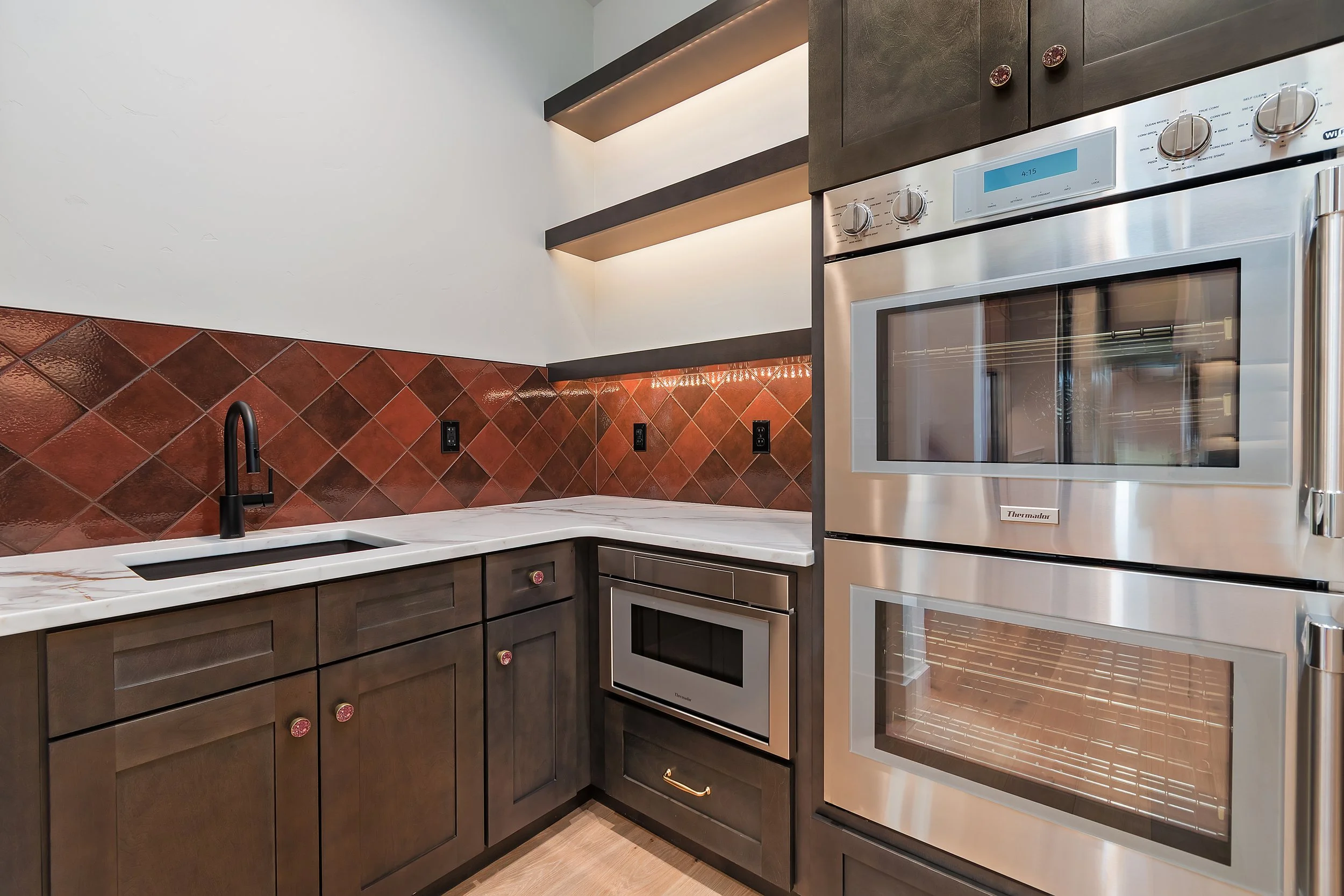 061-7068 N Cairnhill Wy_061.jpg