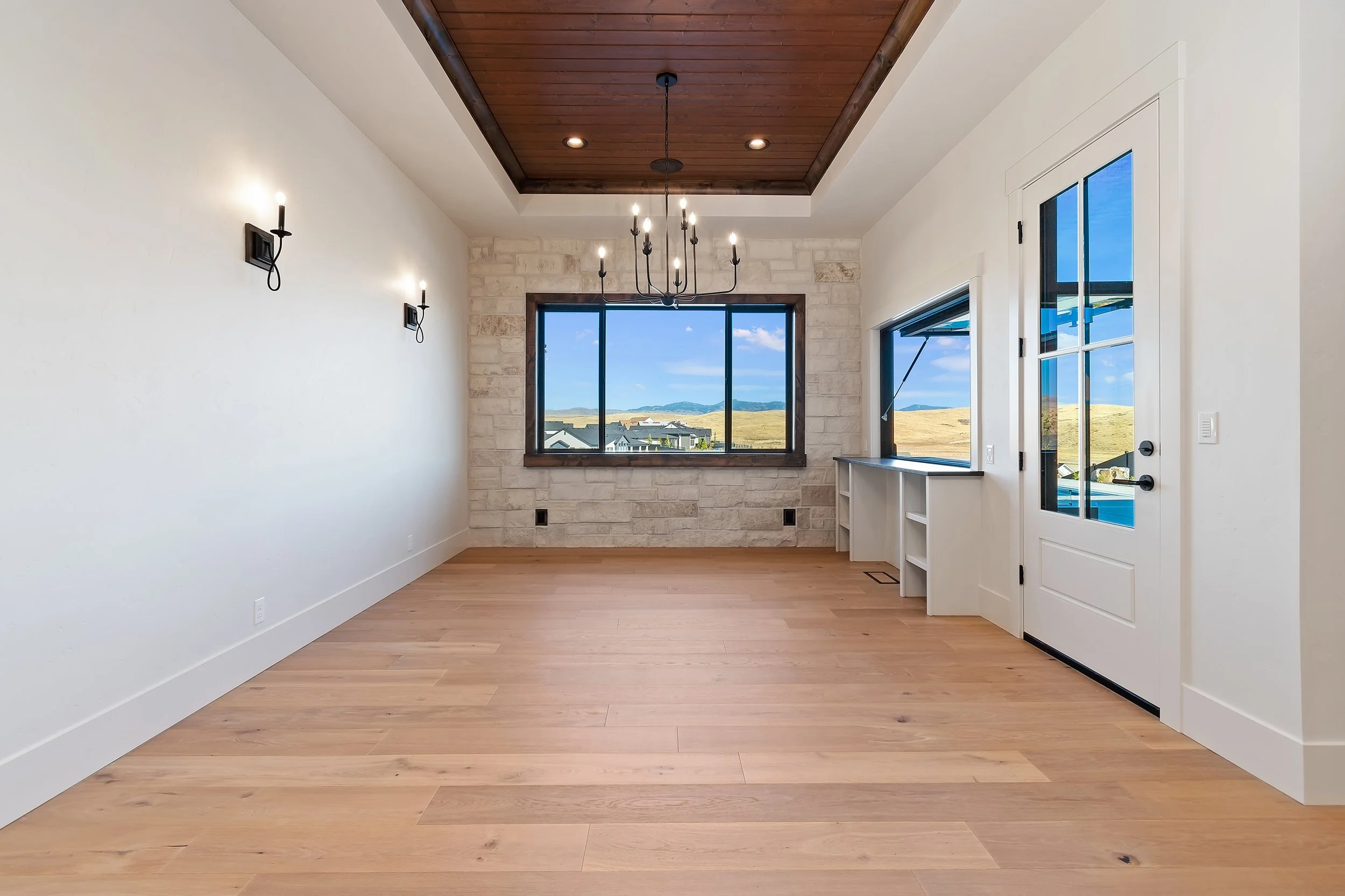 071-7068 N Cairnhill Wy_071.jpg