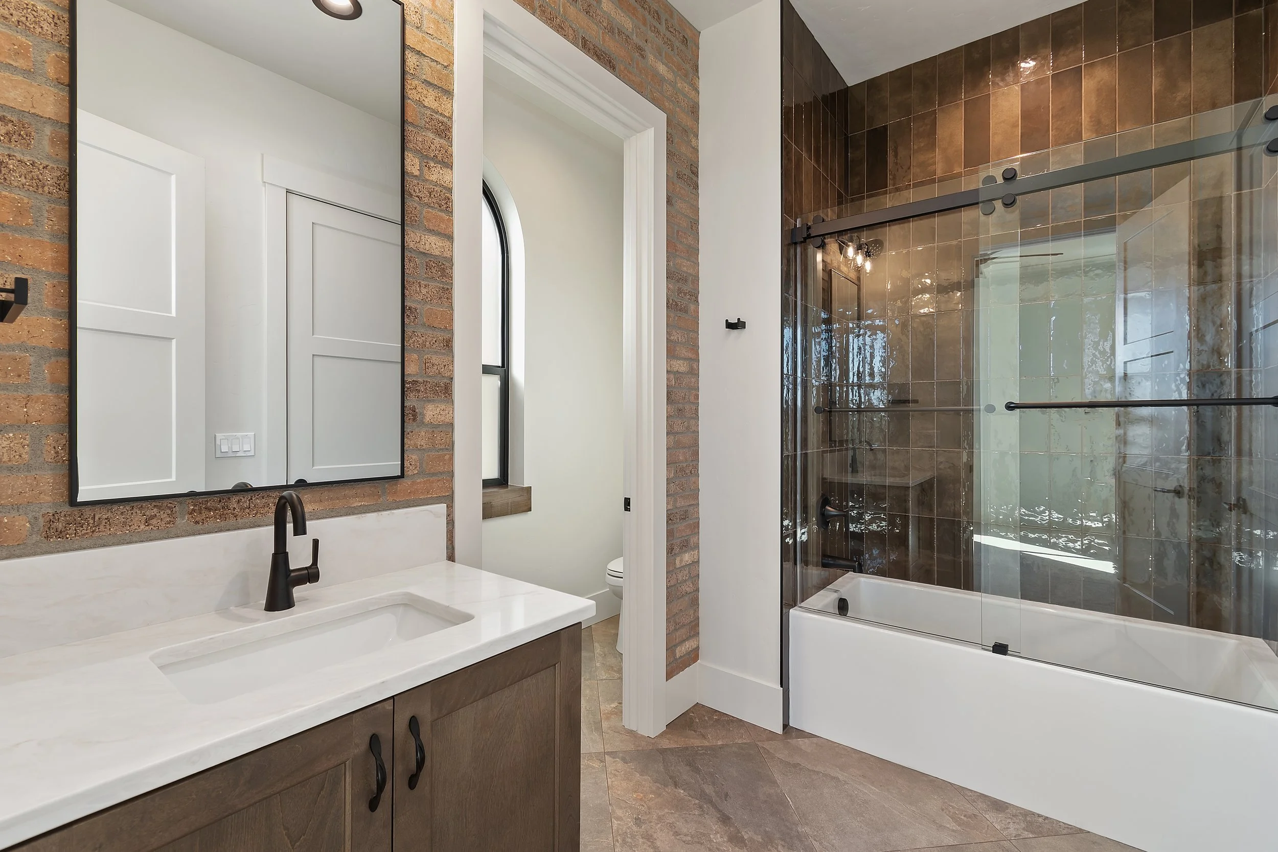 054-7068 N Cairnhill Wy_054.jpg