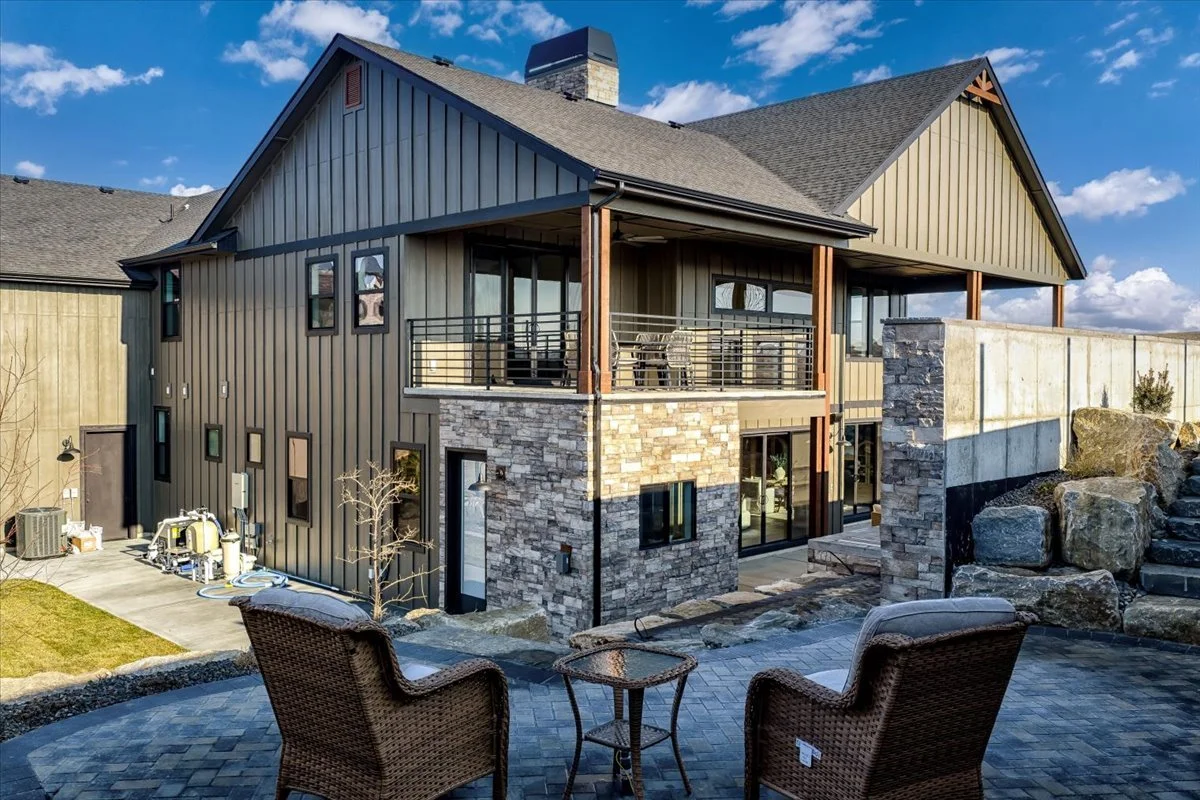 124-Daytime Aerial_2.jpg