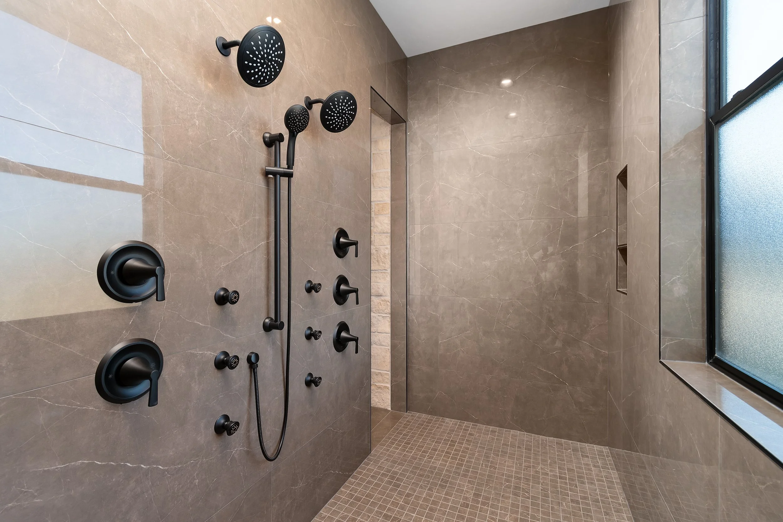 067-7068 N Cairnhill Wy_067.jpg