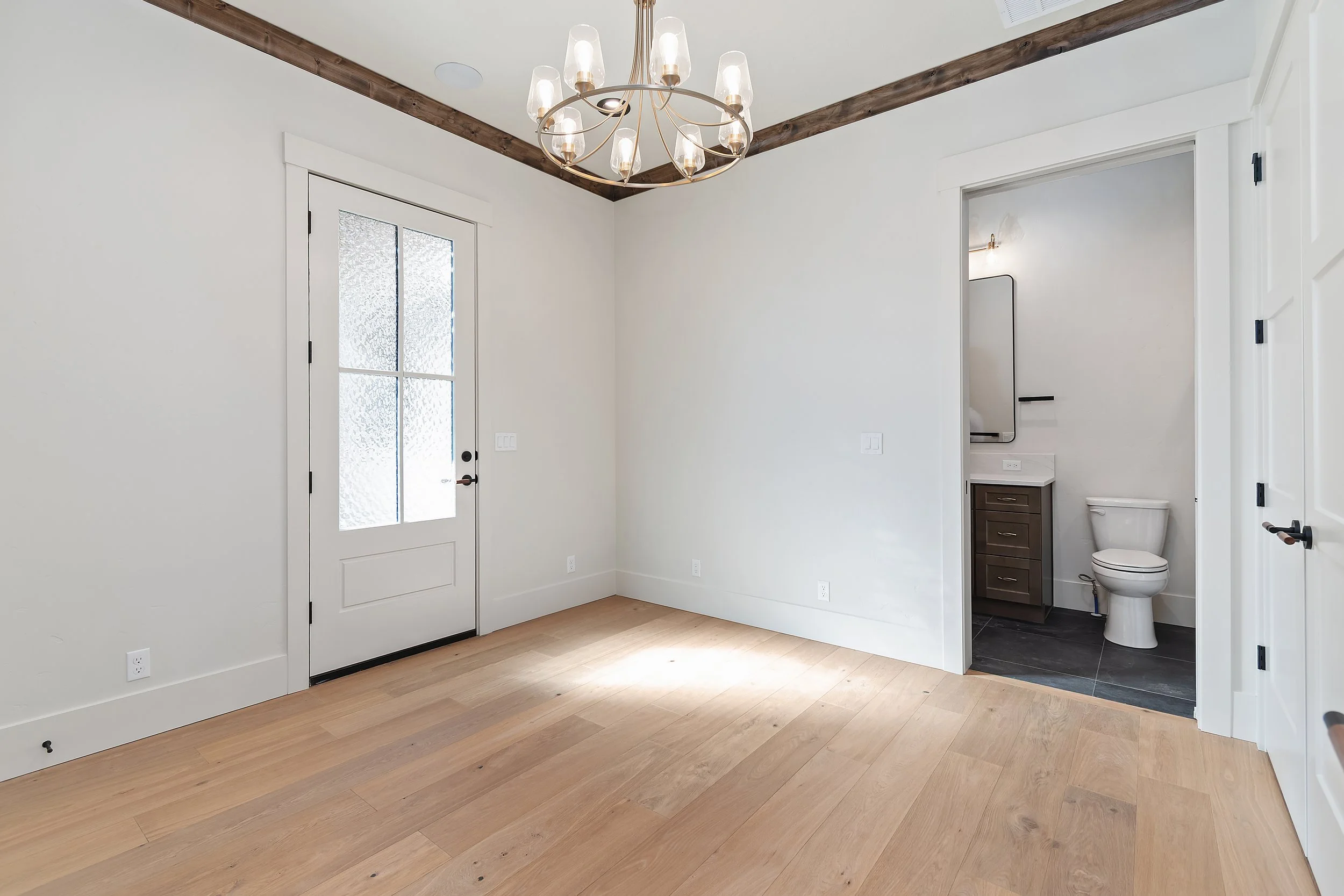 052-7068 N Cairnhill Wy_052.jpg