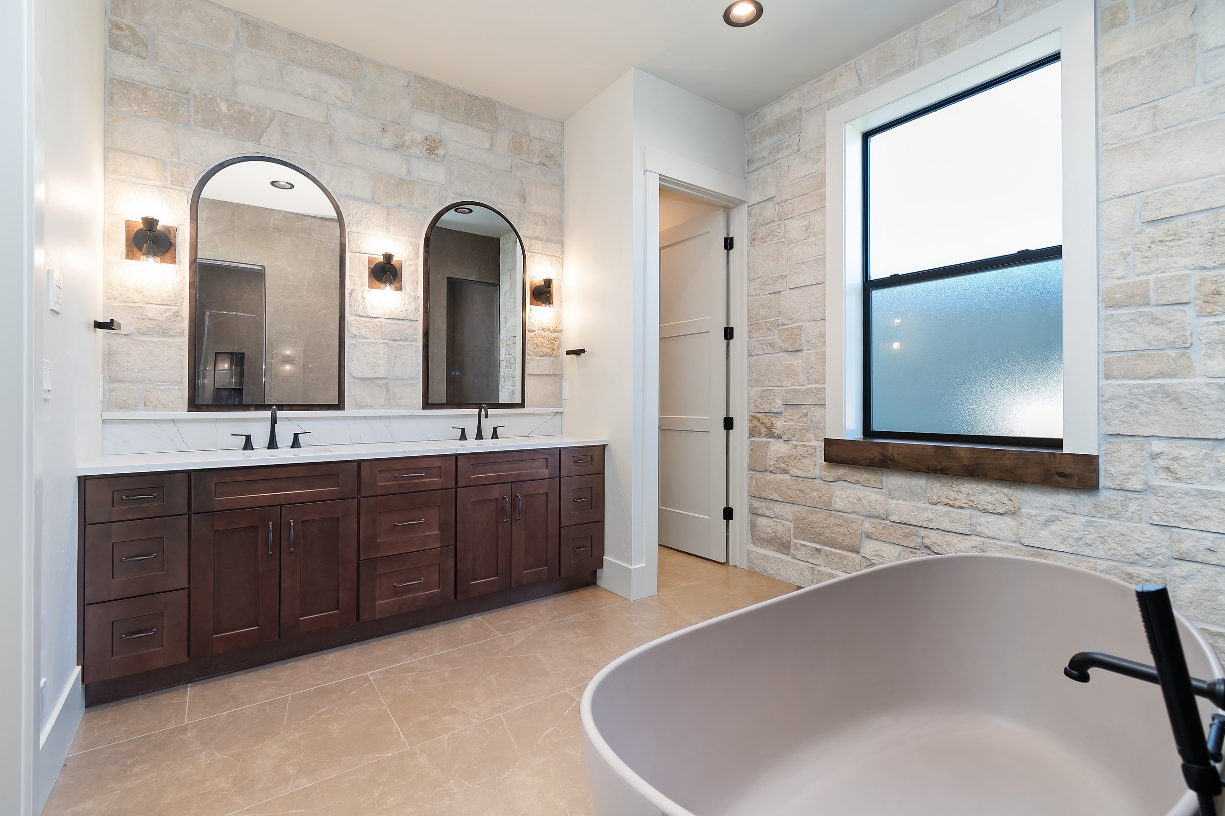 068-7068 N Cairnhill Wy_068.jpg