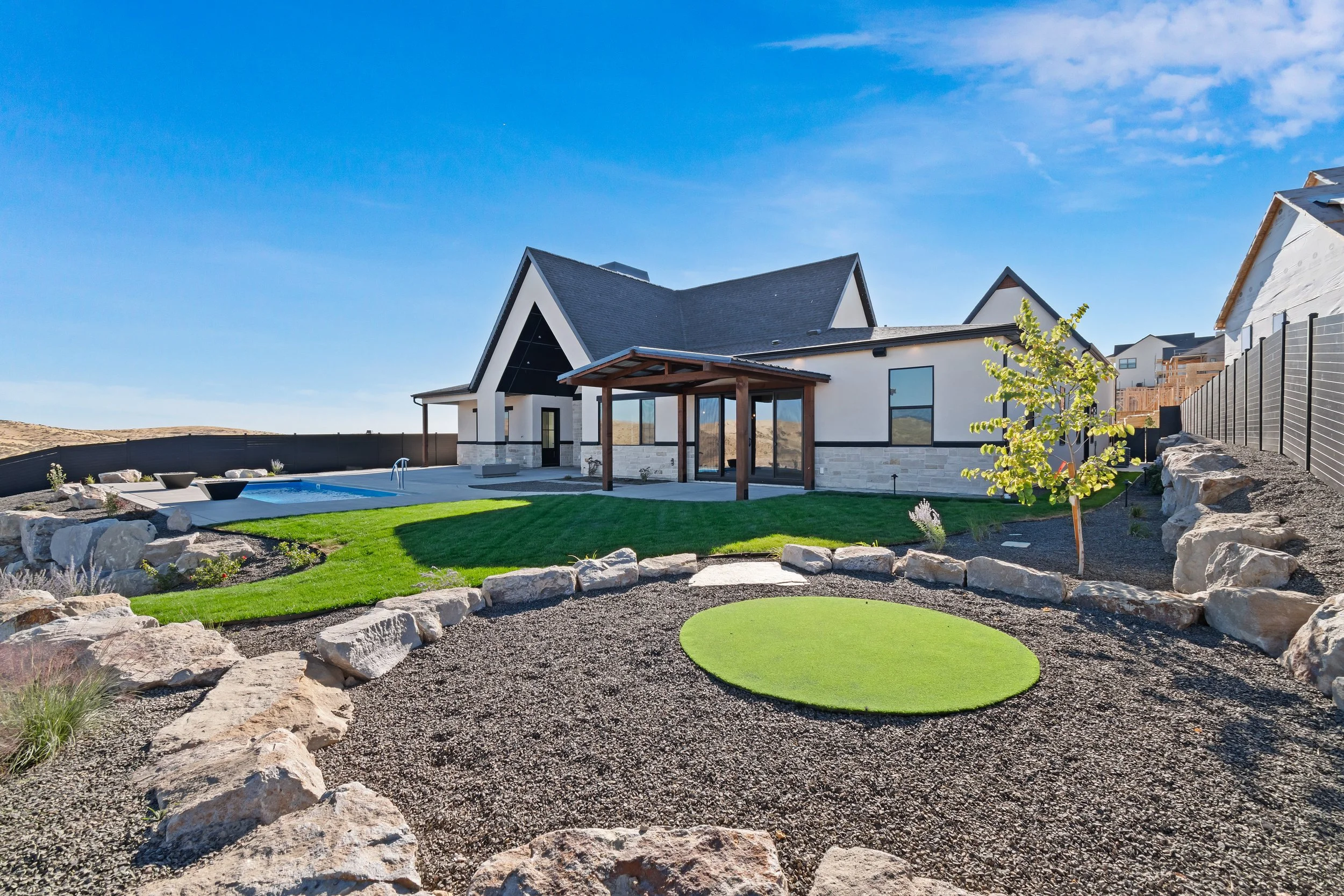 089-7068 N Cairnhill Wy_089.jpg