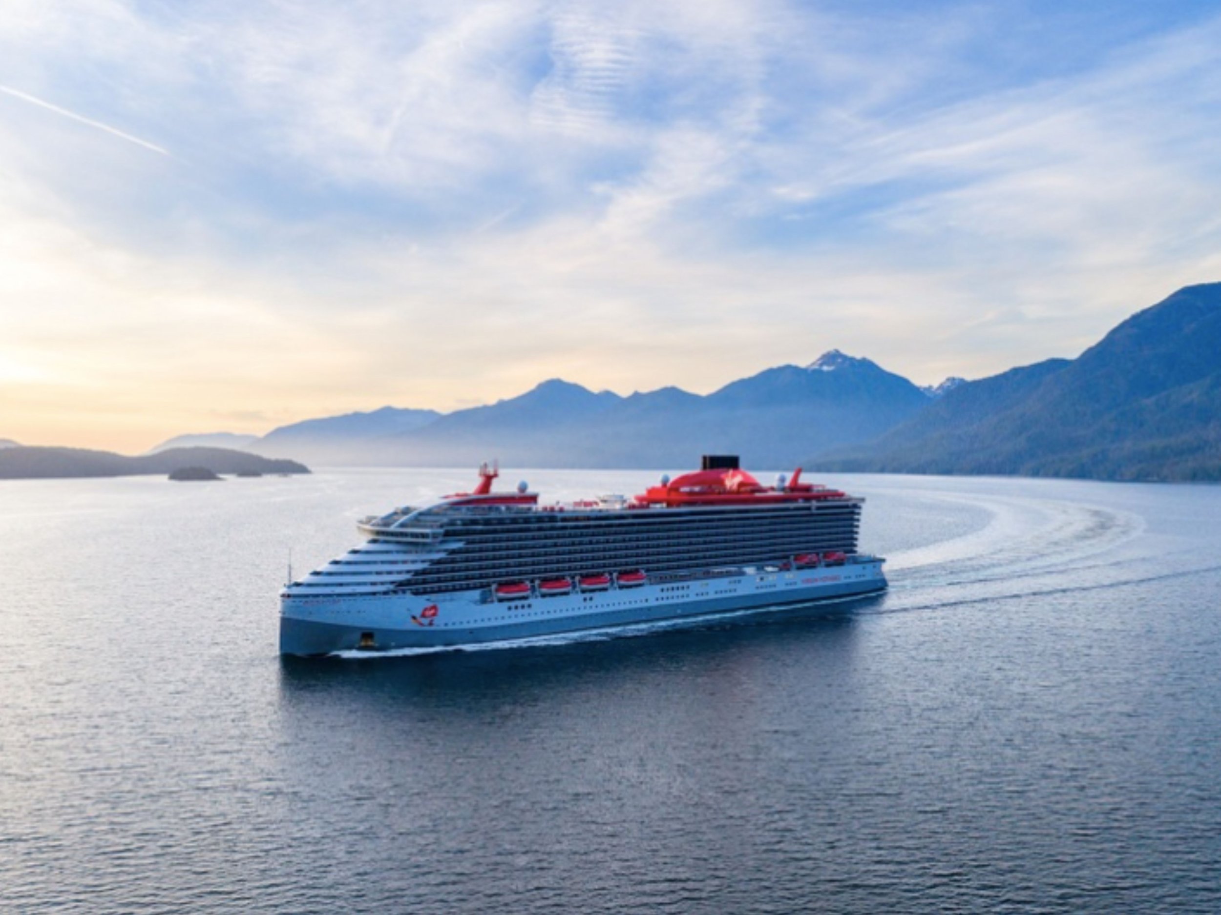 Brilliant Lady sailing the Inside Passage in Alaska