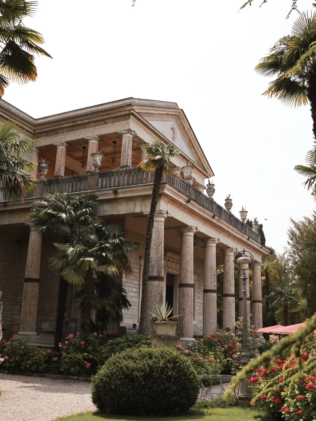 We could not have better things to say about Villa Cortine Palace. A 10/10 stay. 5 stars, no complaints, all vibes.