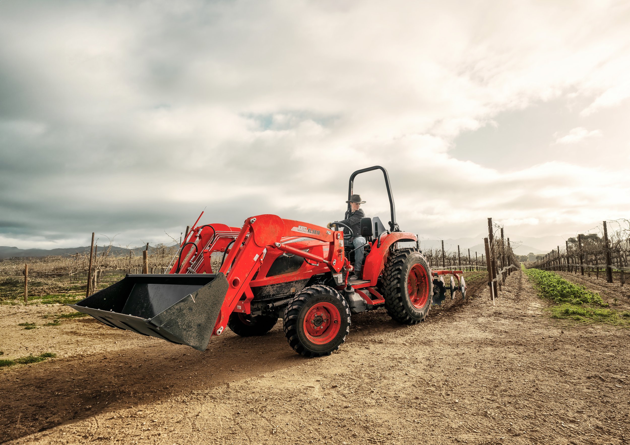 KIO_TRACTOR_NS-5310SEH-R14_HARROW_212-1.jpg
