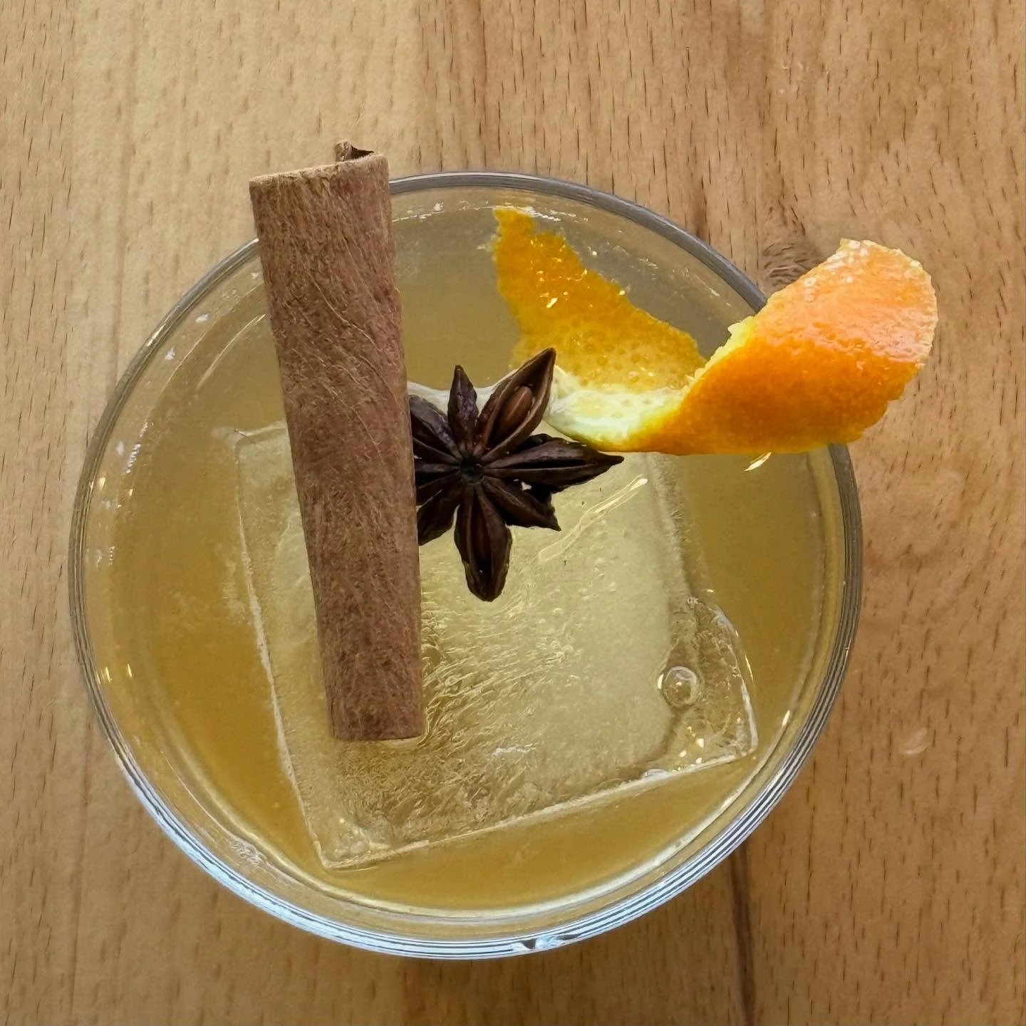 ✨ Holiday Old Fashioned vibe ✨