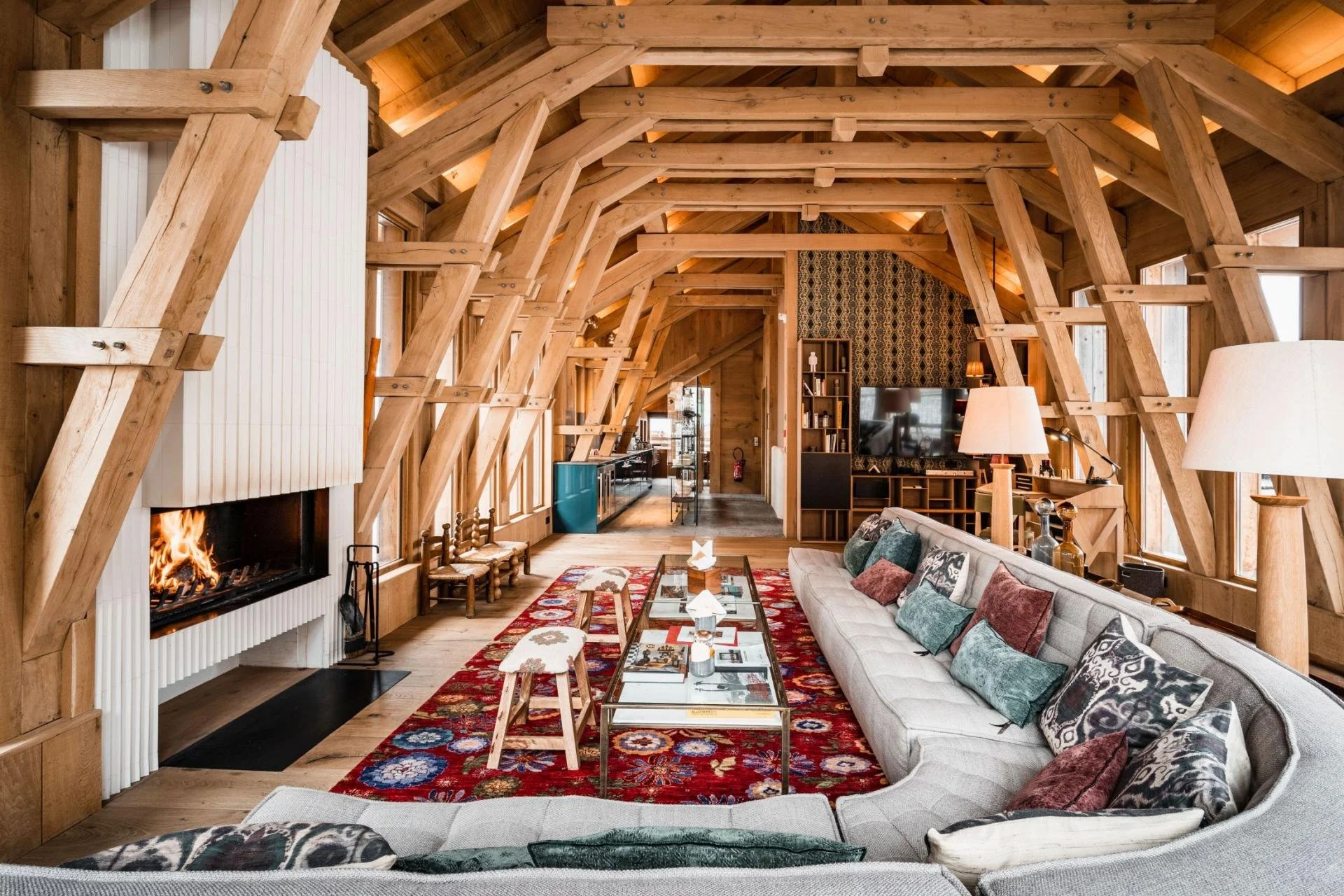 Chalet La Grange - Living Room.jpg