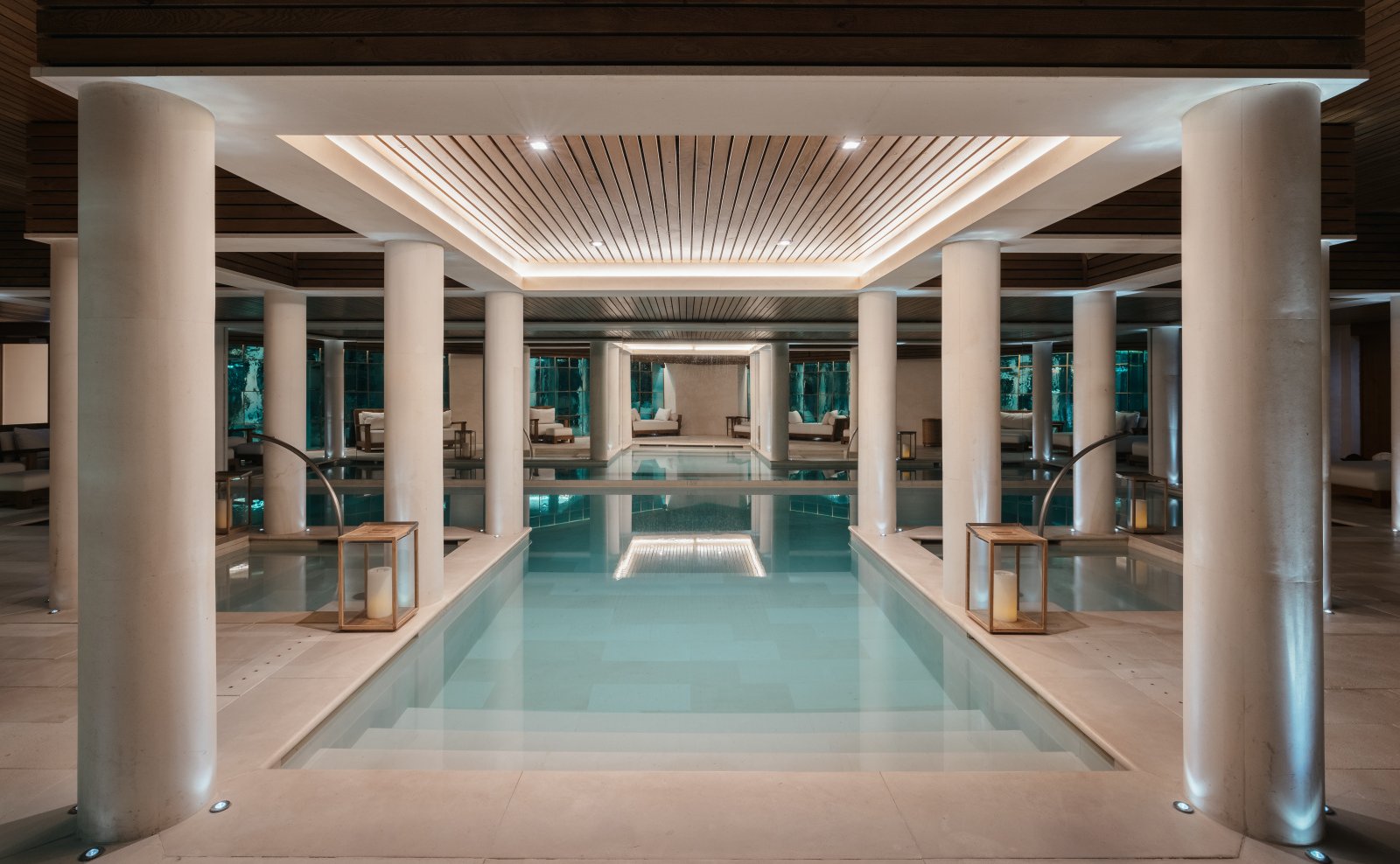 AMAN Le Melezin - Pool.jpg