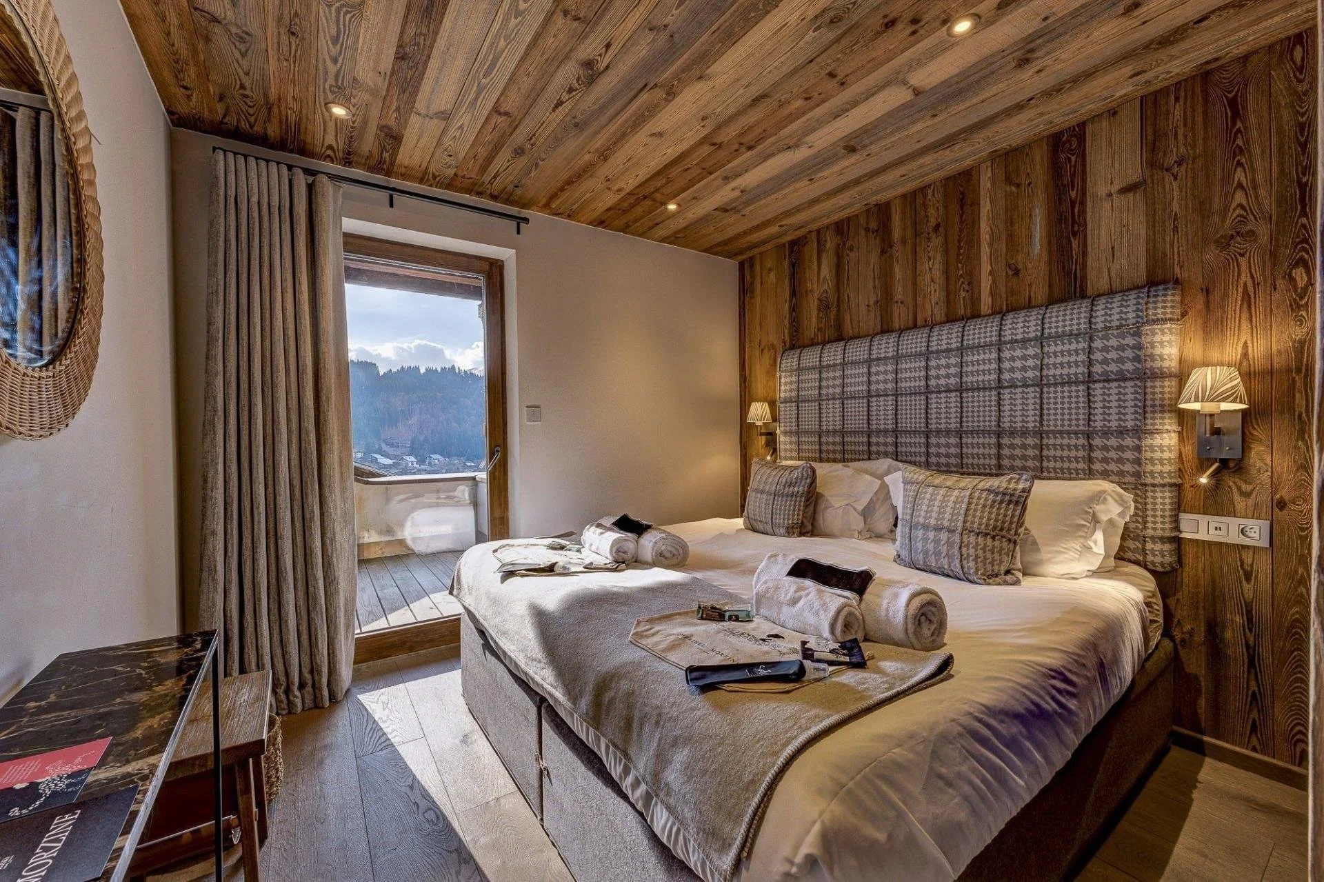Chalet Goldilocks - Room 2.jpg