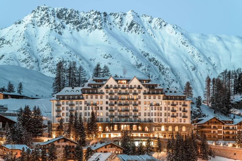 Carlton Hotel - Exterior.jpg