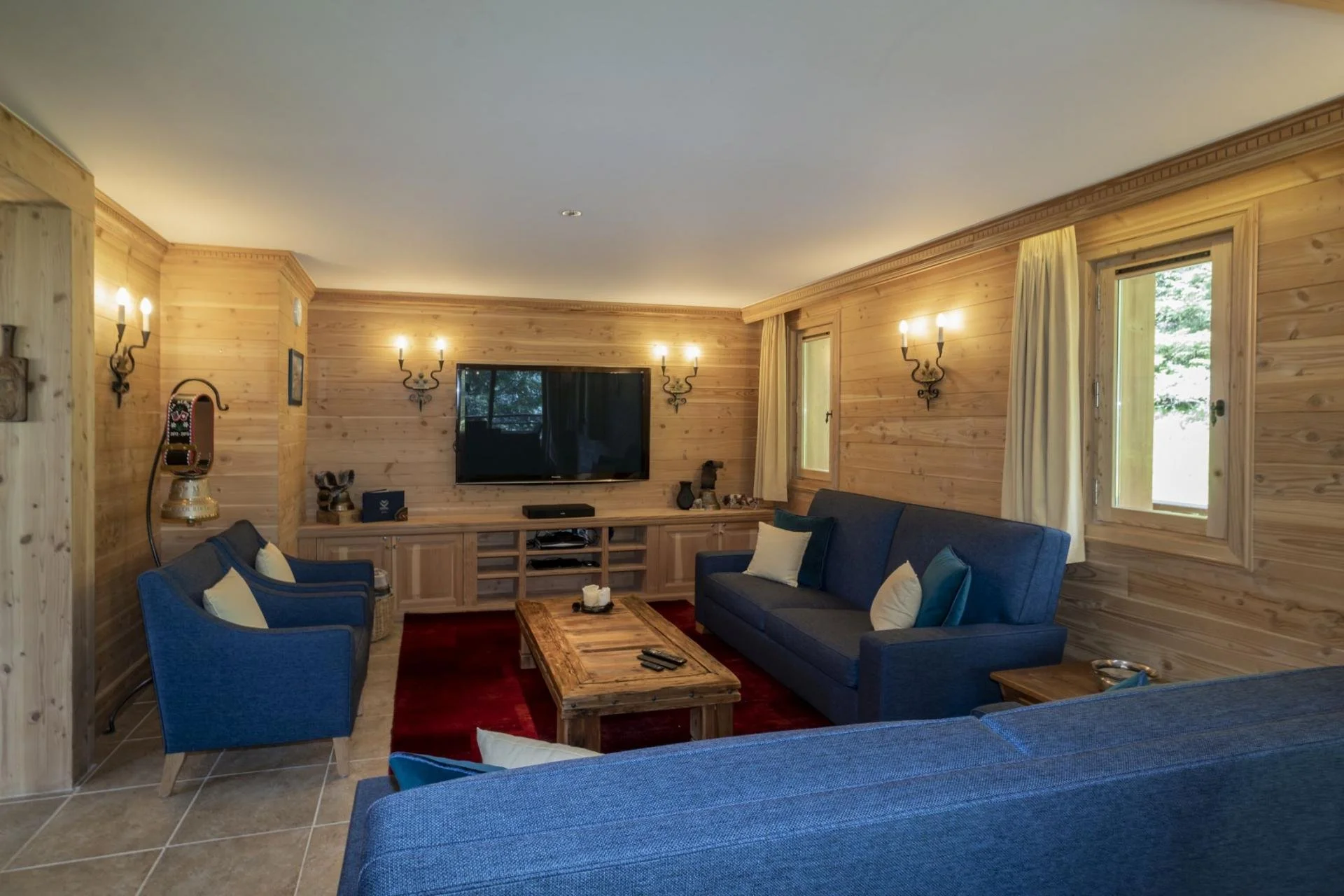 Chalet Foret - Living Room 3.jpg
