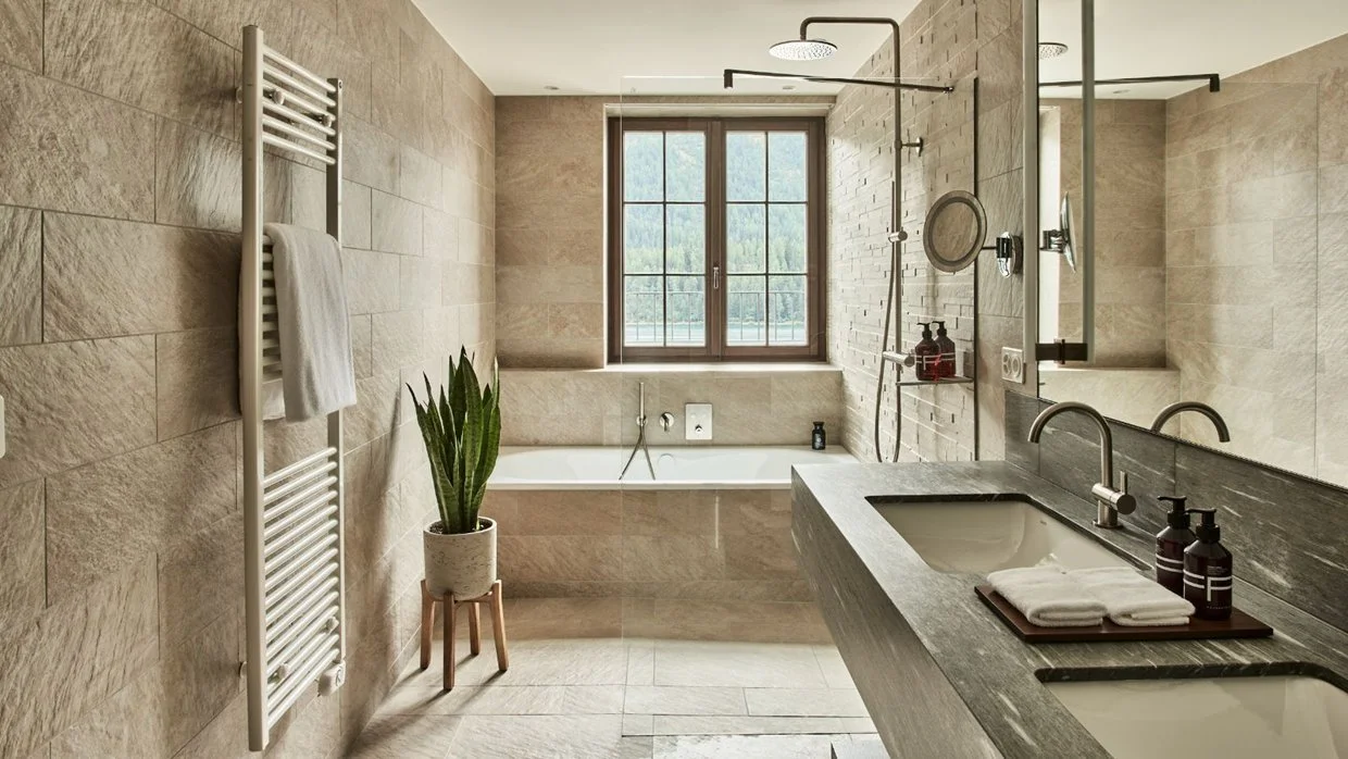Grace La Margna - Bathroom.jpg