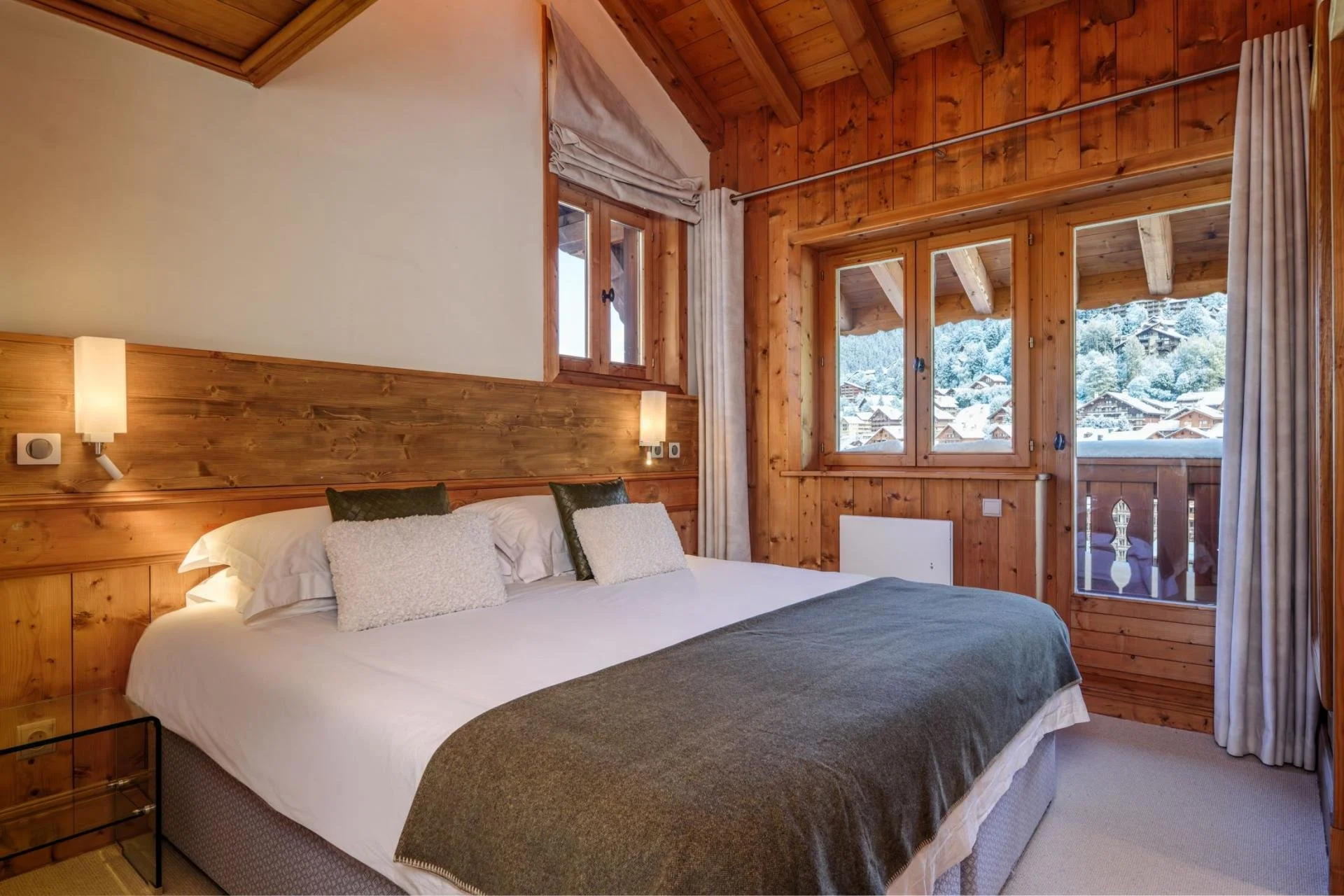 Chalet Indiana - Room 1.jpg