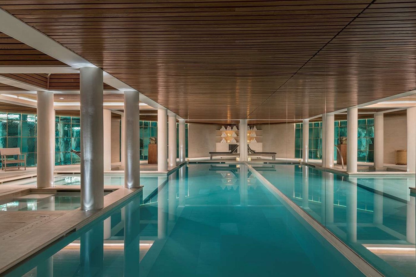 AMAN Le Melezin - Pool 2.jpg