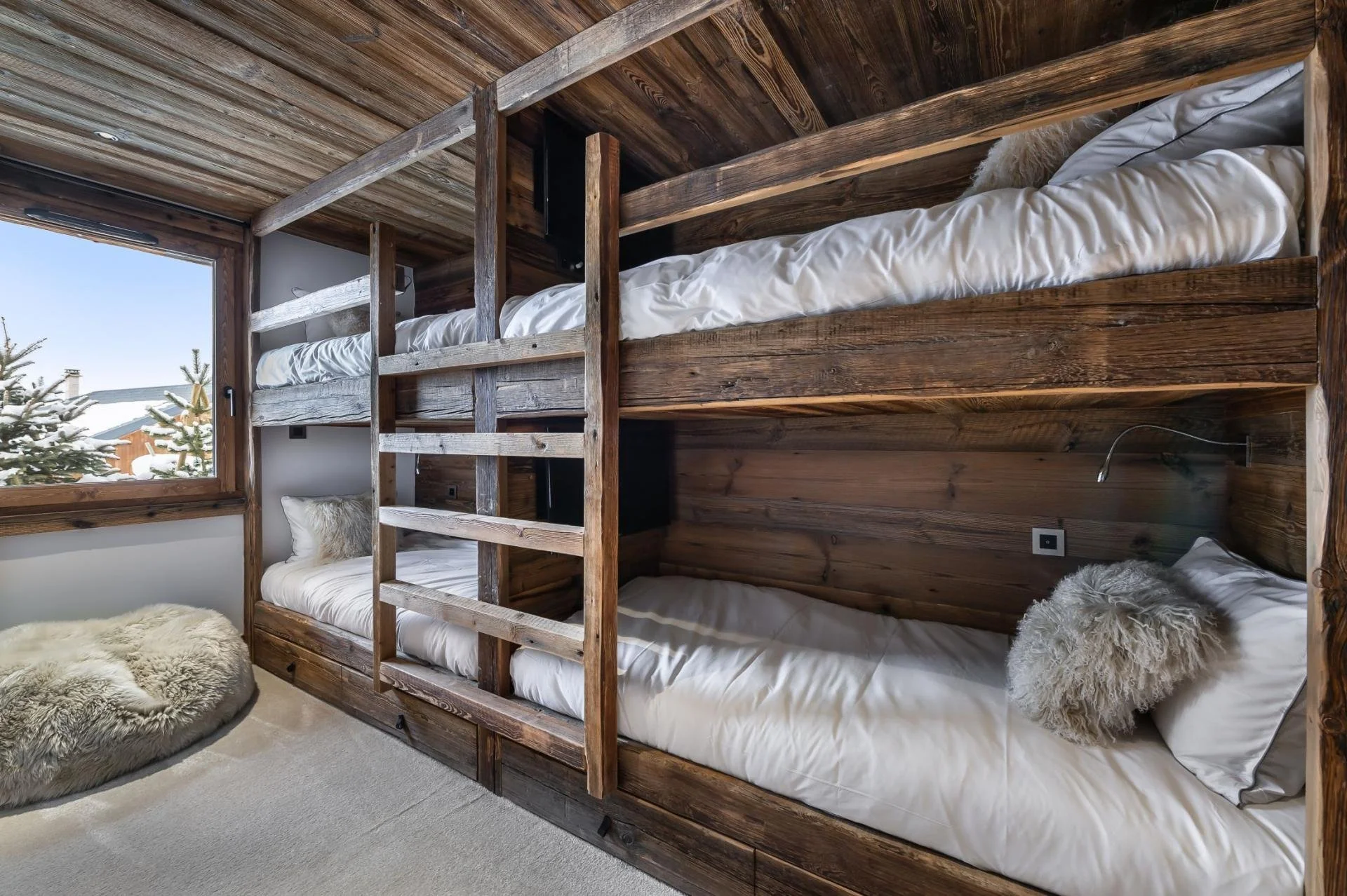 Chalet Pure Black Crystal - Room 6.jpg