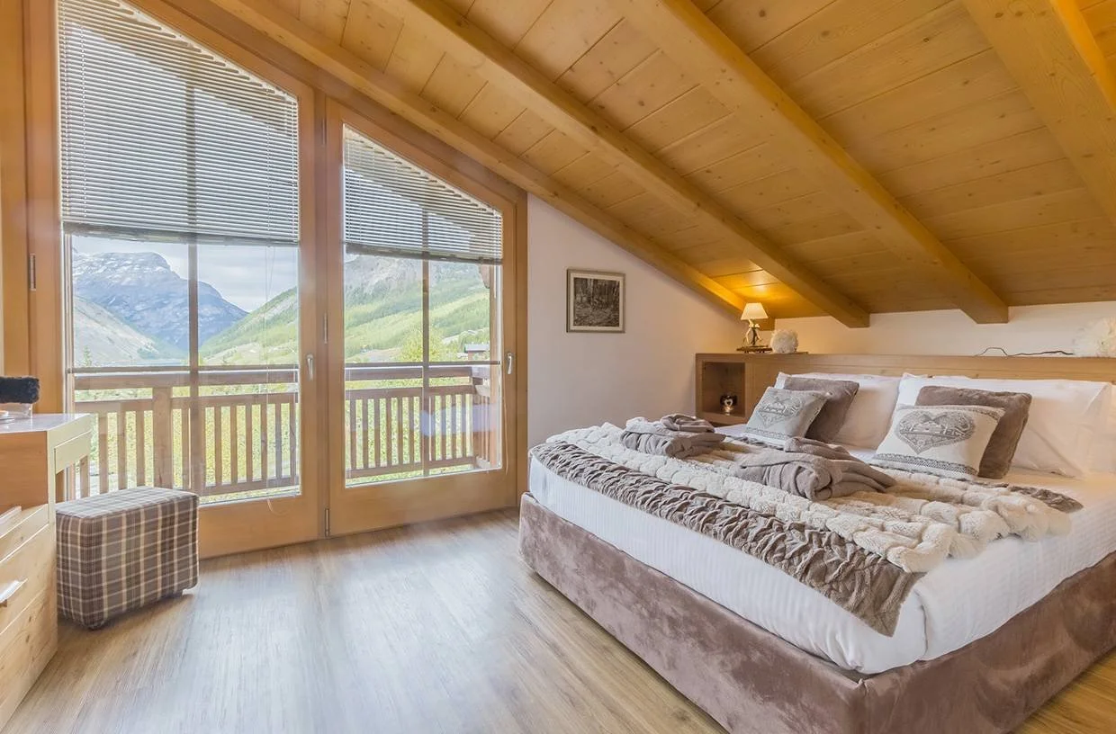 Bio Chalet Teola - Room 5.jpg