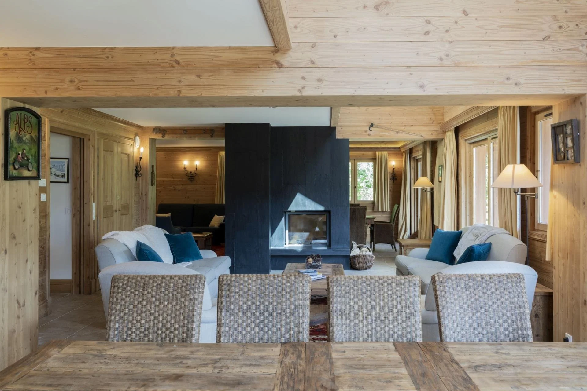 Chalet Foret - Dining Room 2.jpg