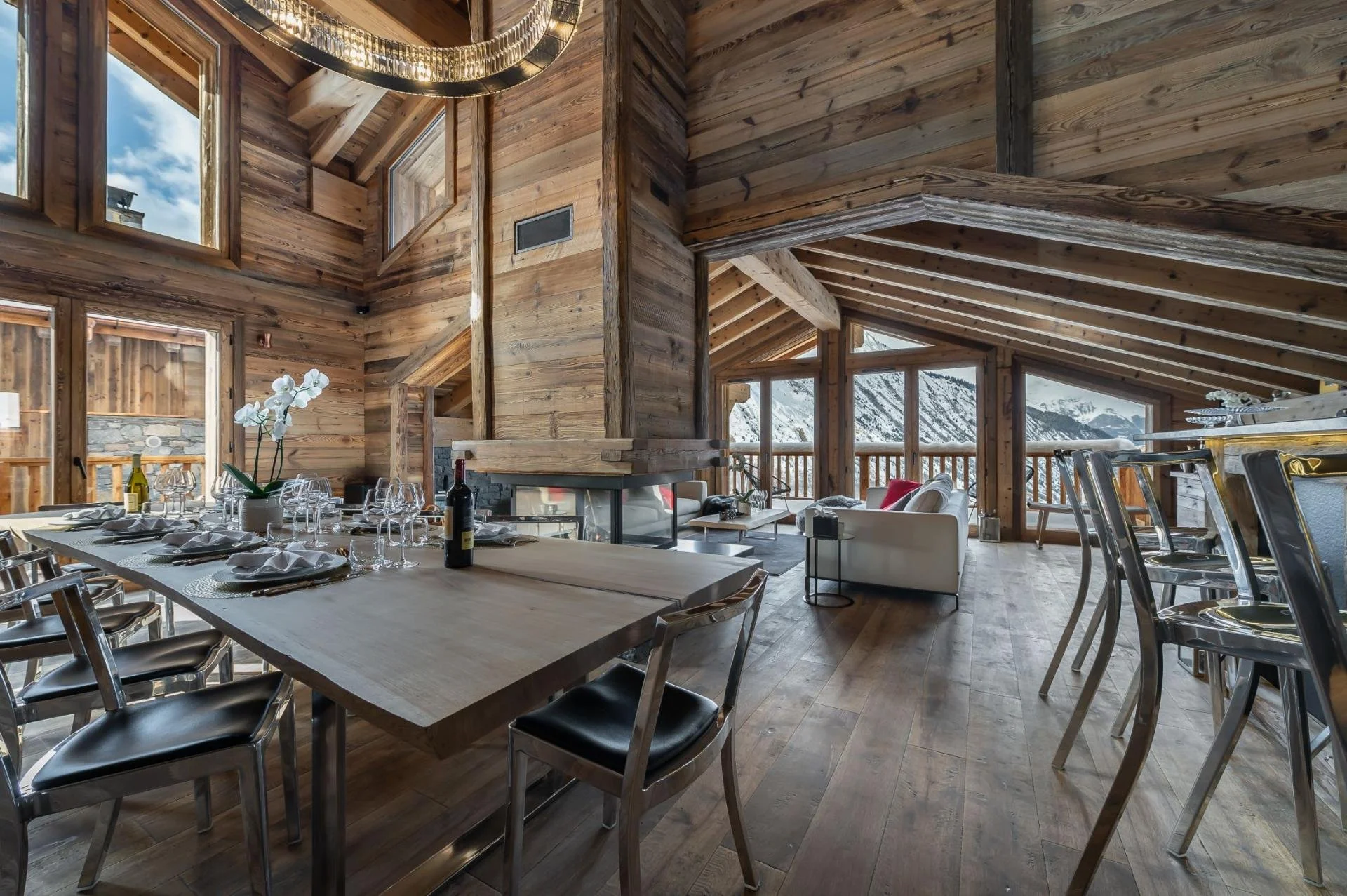 Chalet Pure Black Crystal - Dining Room.jpg