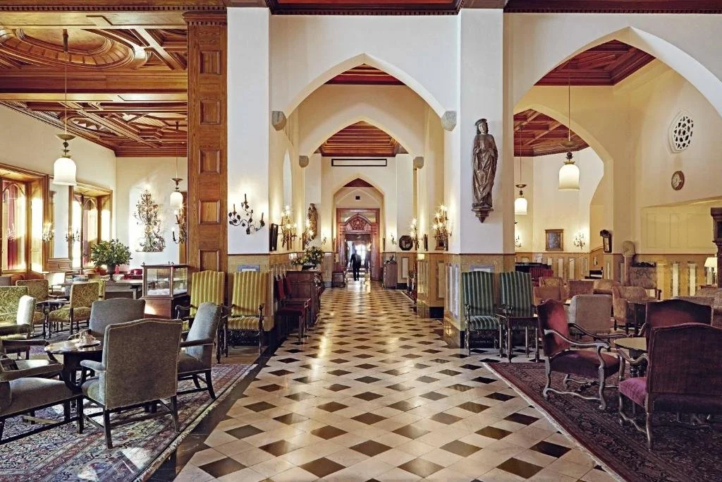 Badrutt's Palace - Lobby.jpg