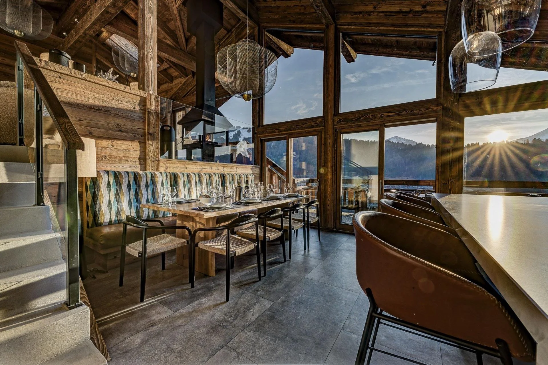Chalet Goldilocks - Dining Room.jpg